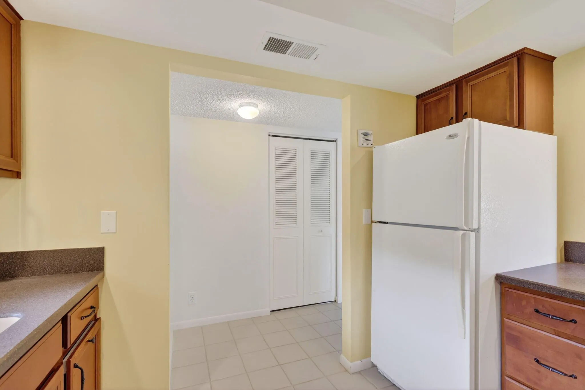 181 SW South River Drive, #106
