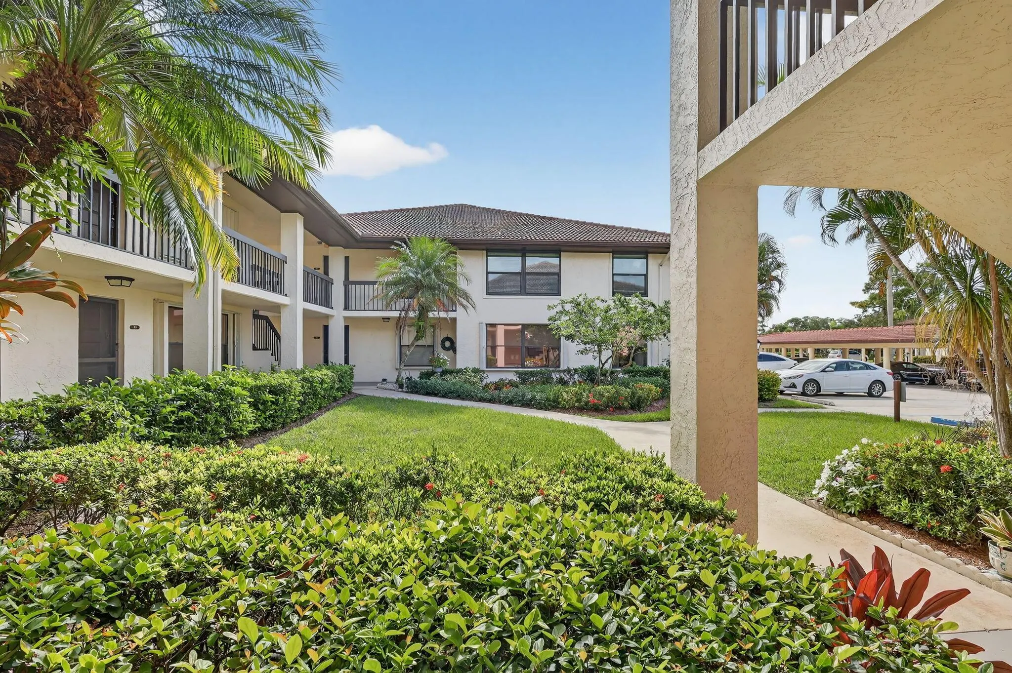 181 SW South River Drive, #106