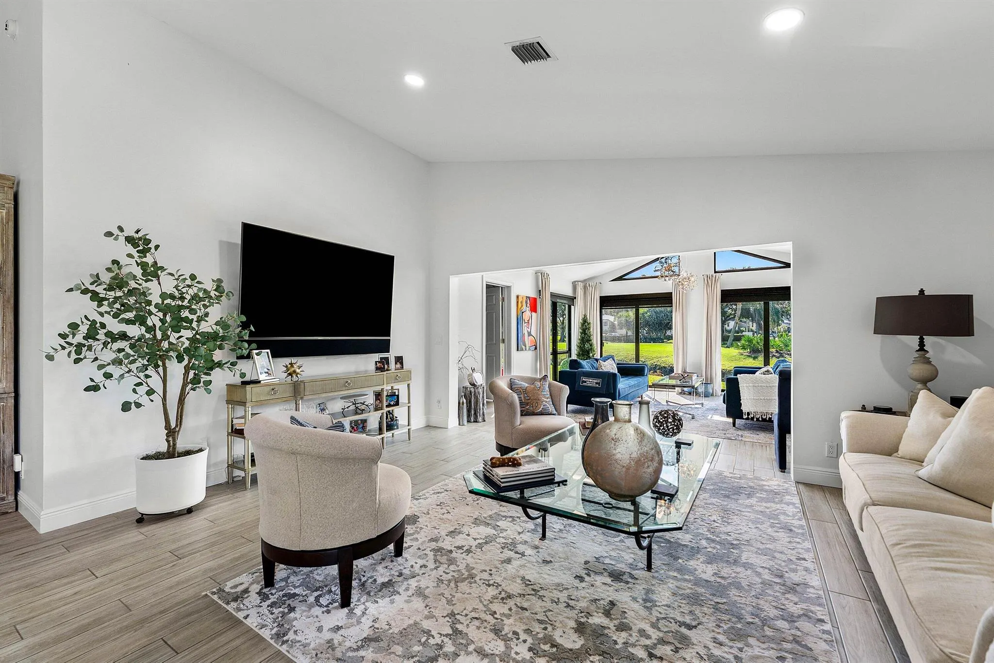 6746 Touchstone Circle