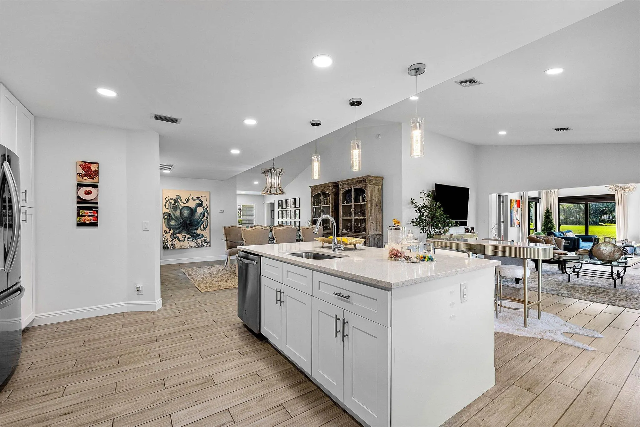 6746 Touchstone Circle