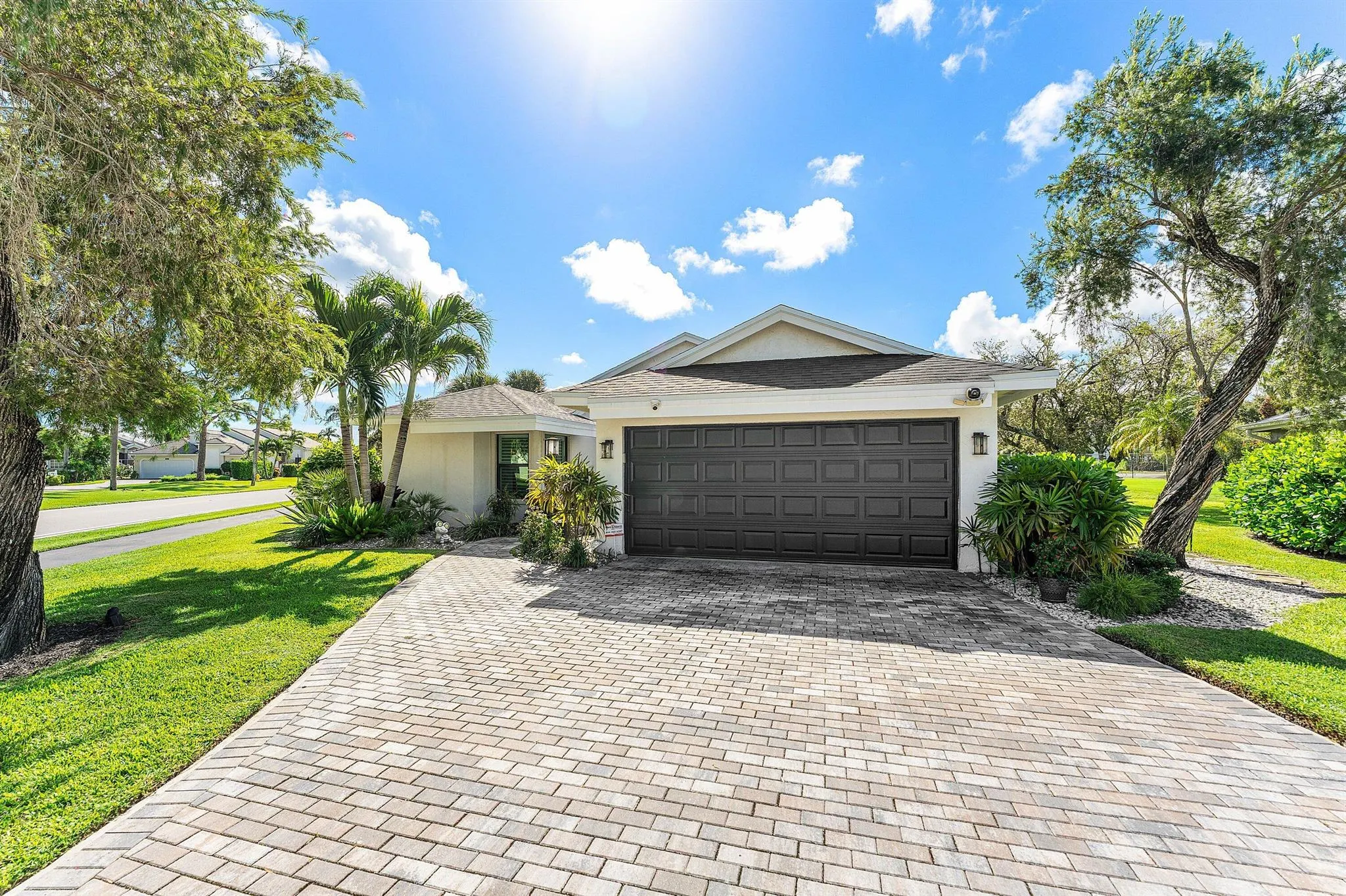 6746 Touchstone Circle