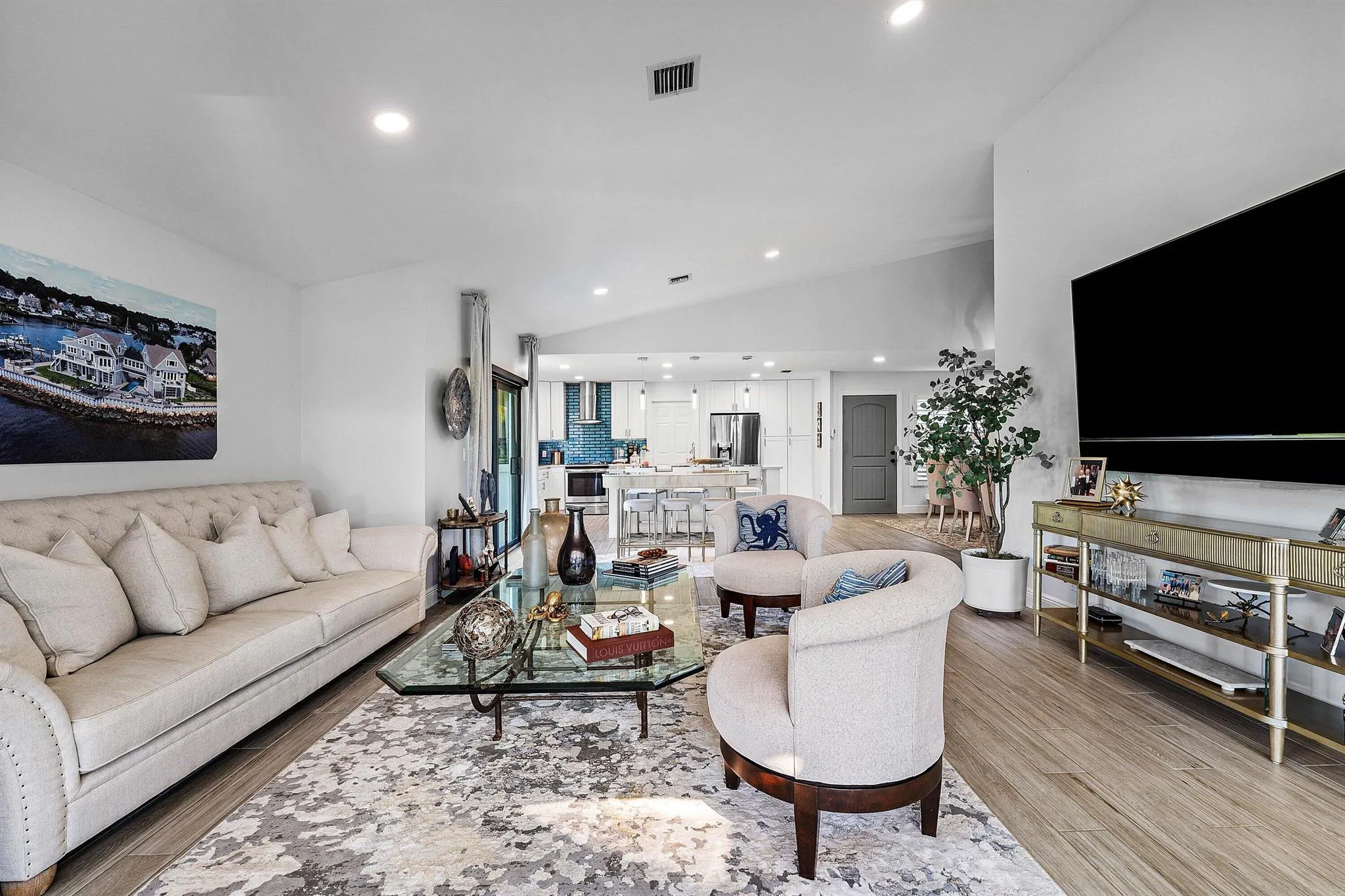 6746 Touchstone Circle