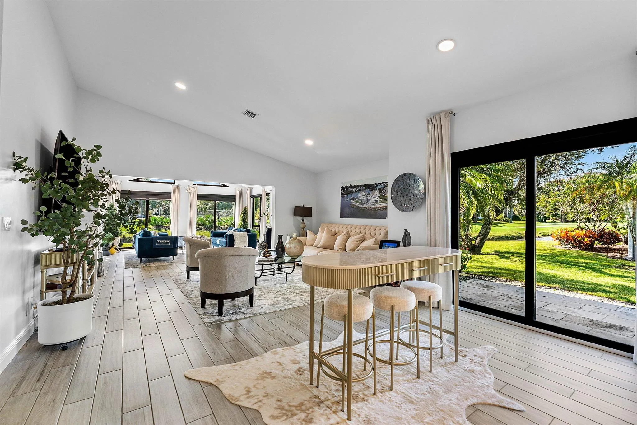 6746 Touchstone Circle