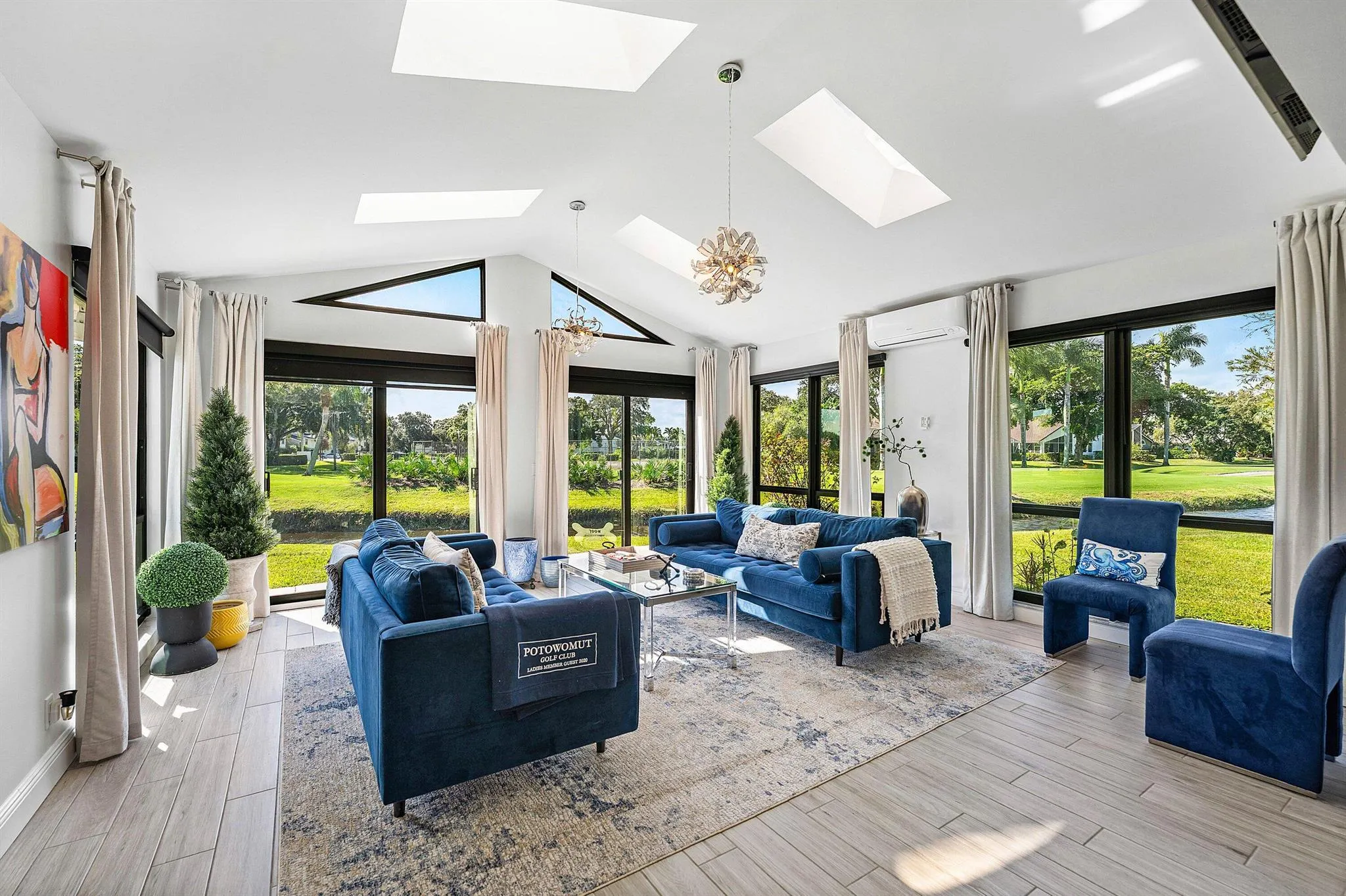 6746 Touchstone Circle