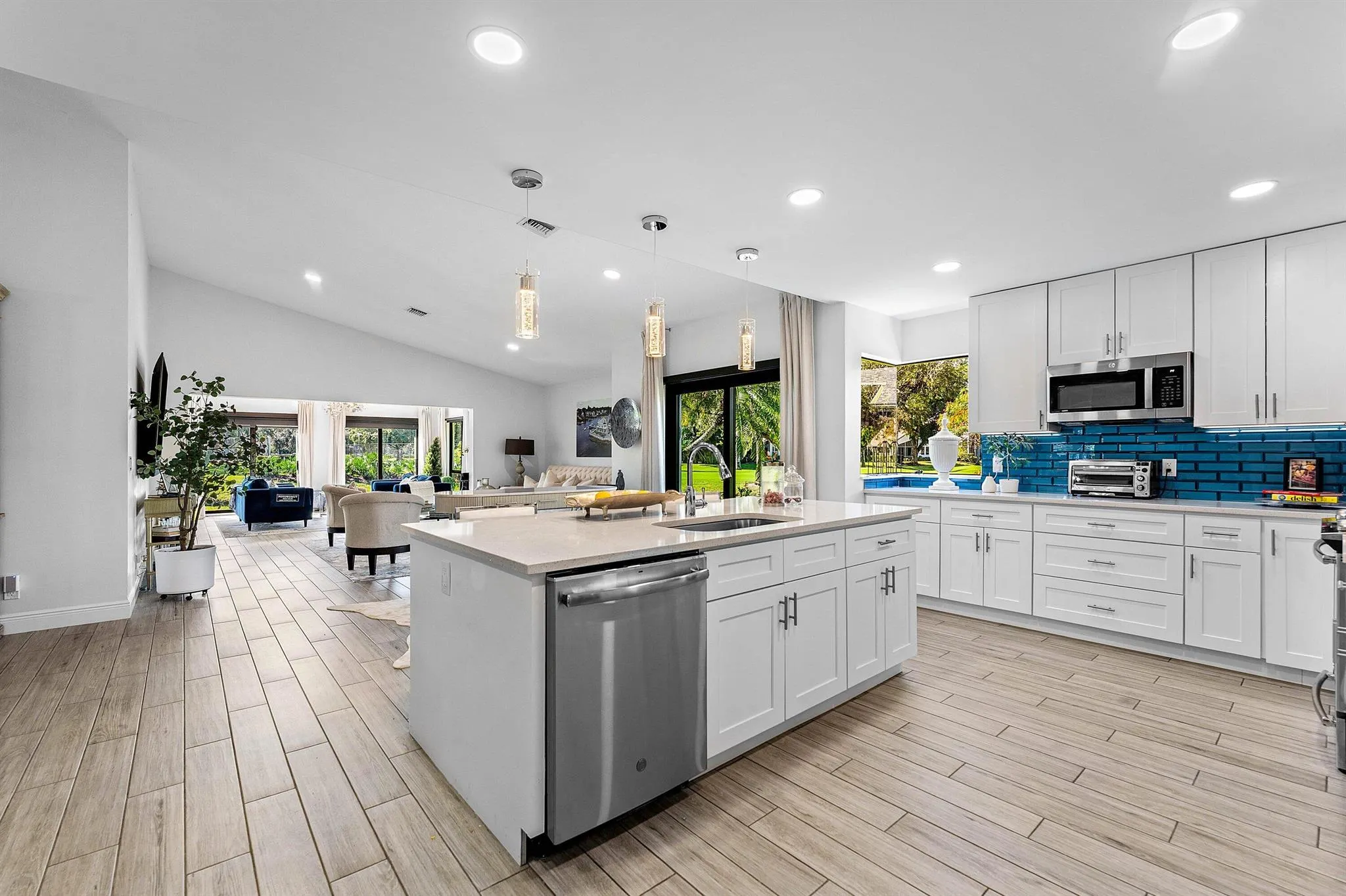 6746 Touchstone Circle