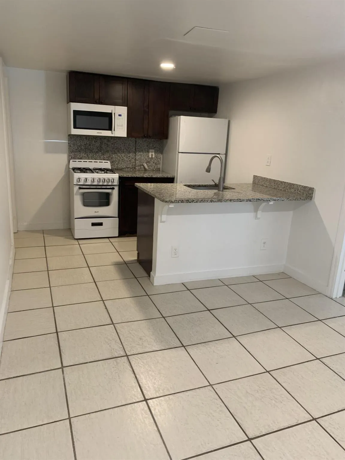 4561 Lake Avenue, #9