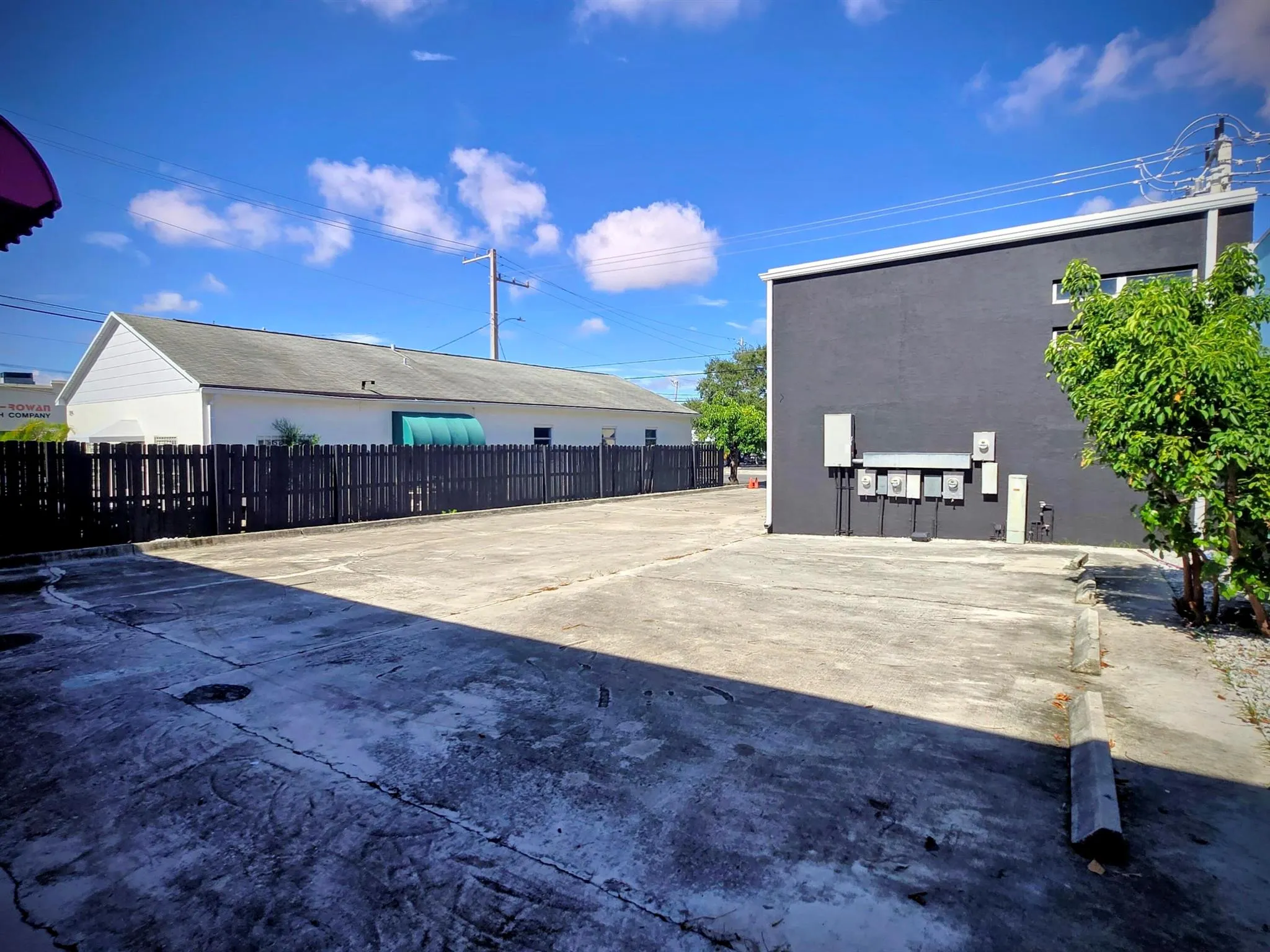 1200 Clare Avenue