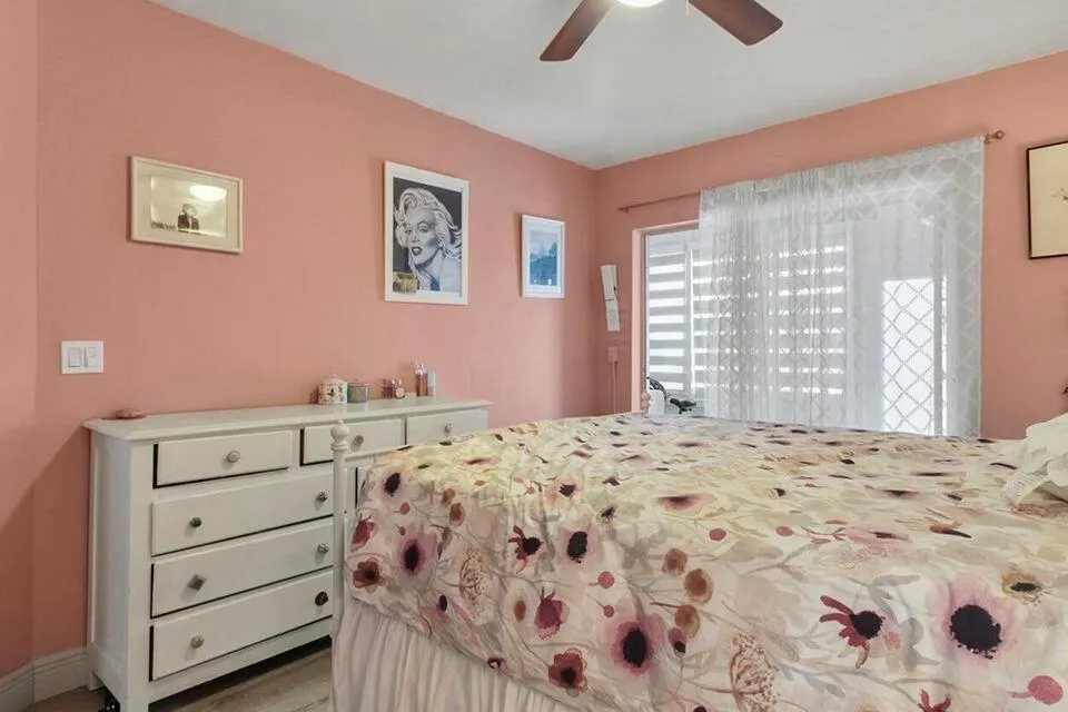 2920 Lake Osborne Drive, #103
