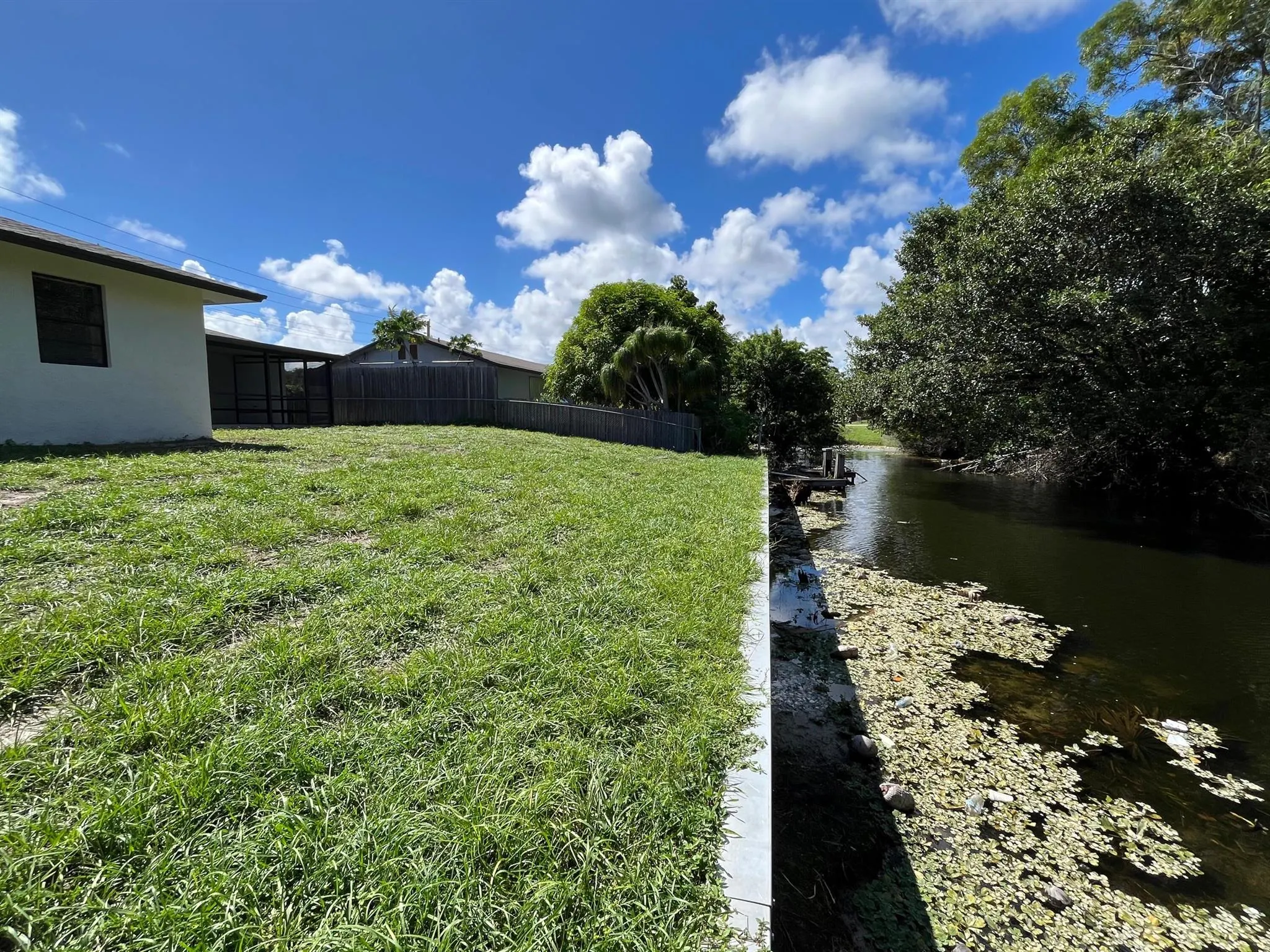 2141 Hypoluxo Road