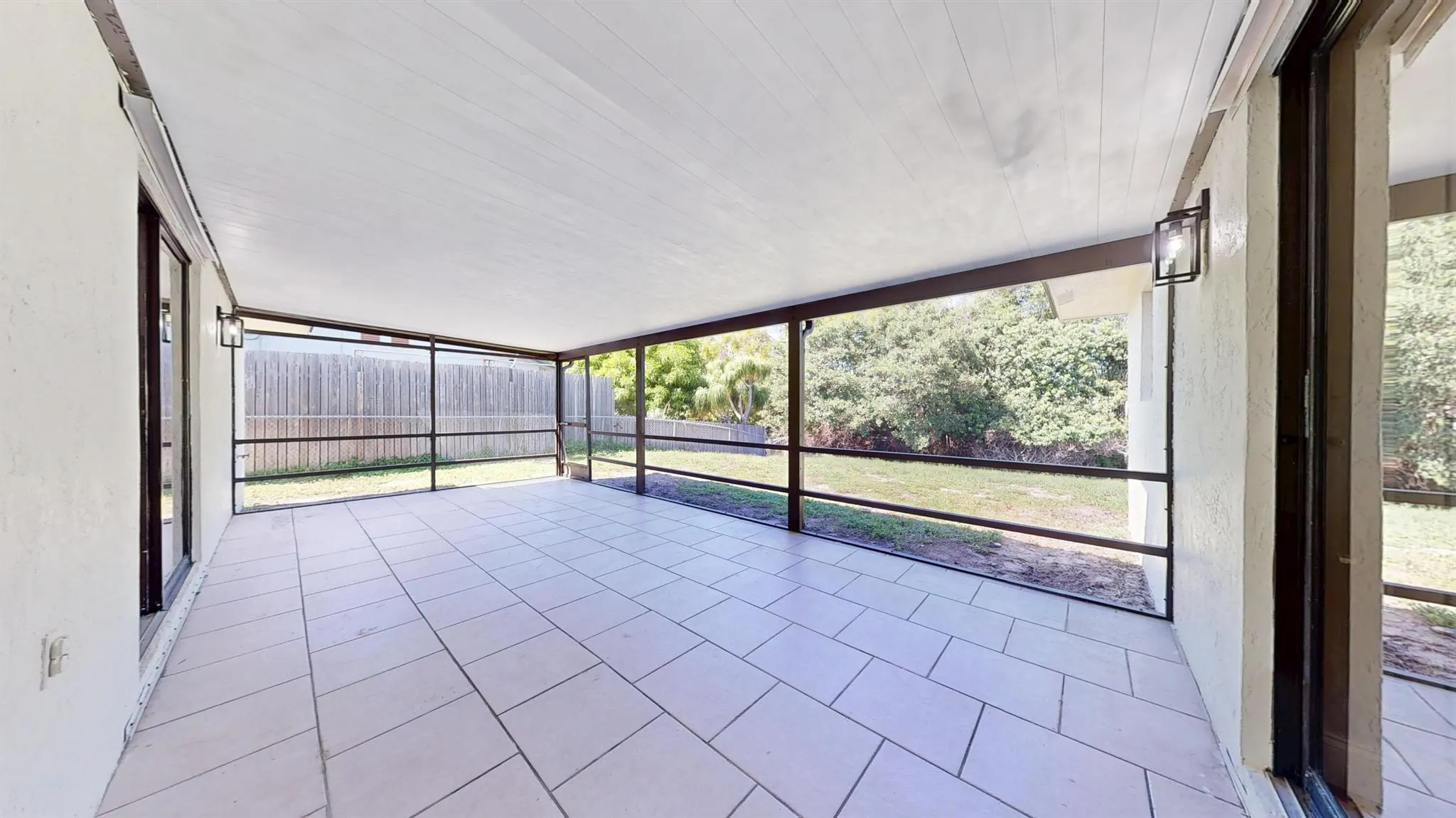 2141 Hypoluxo Road