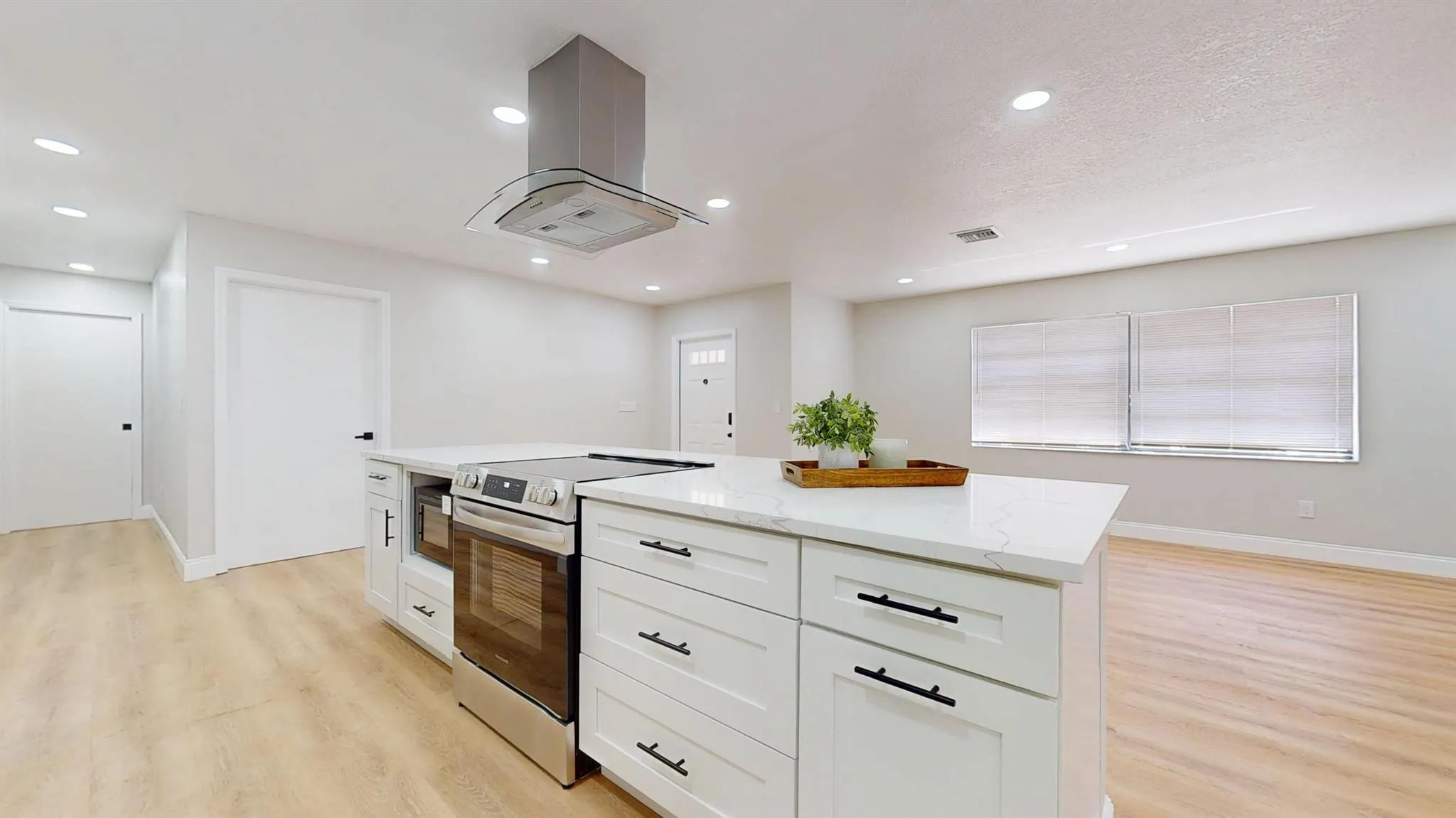2141 Hypoluxo Road