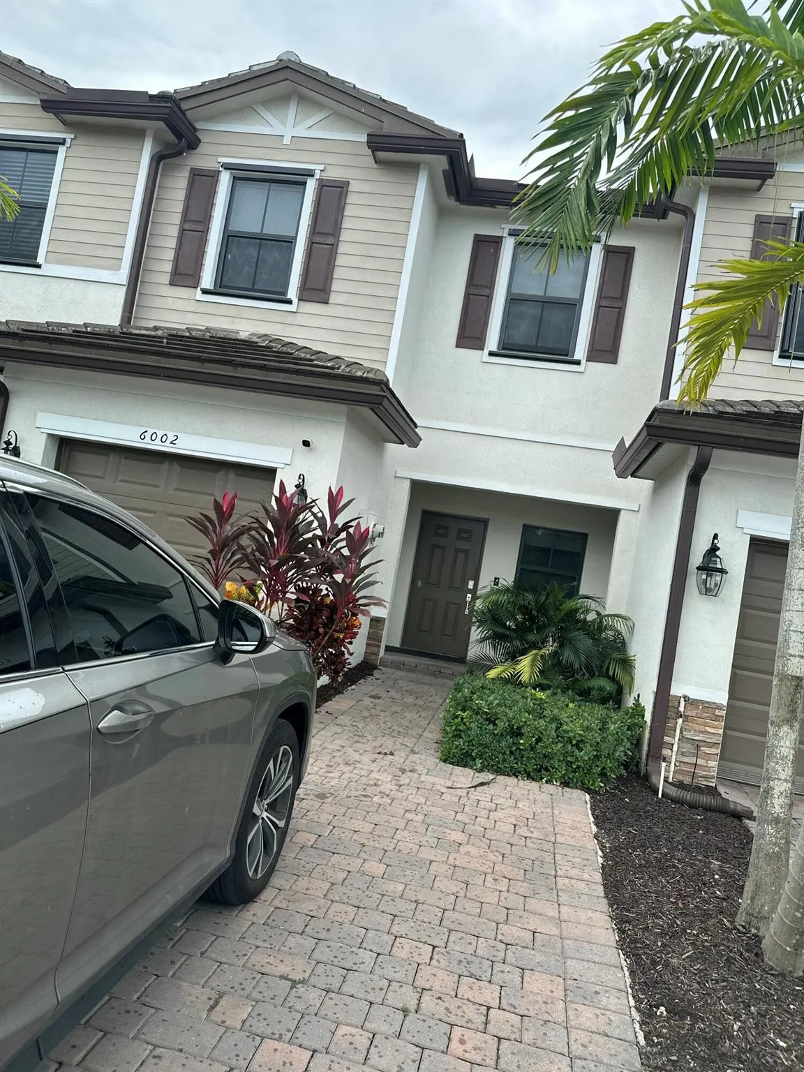6002 Clydesdale Court