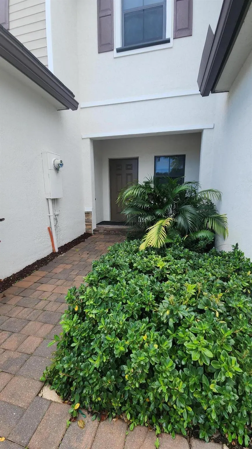 6002 Clydesdale Court