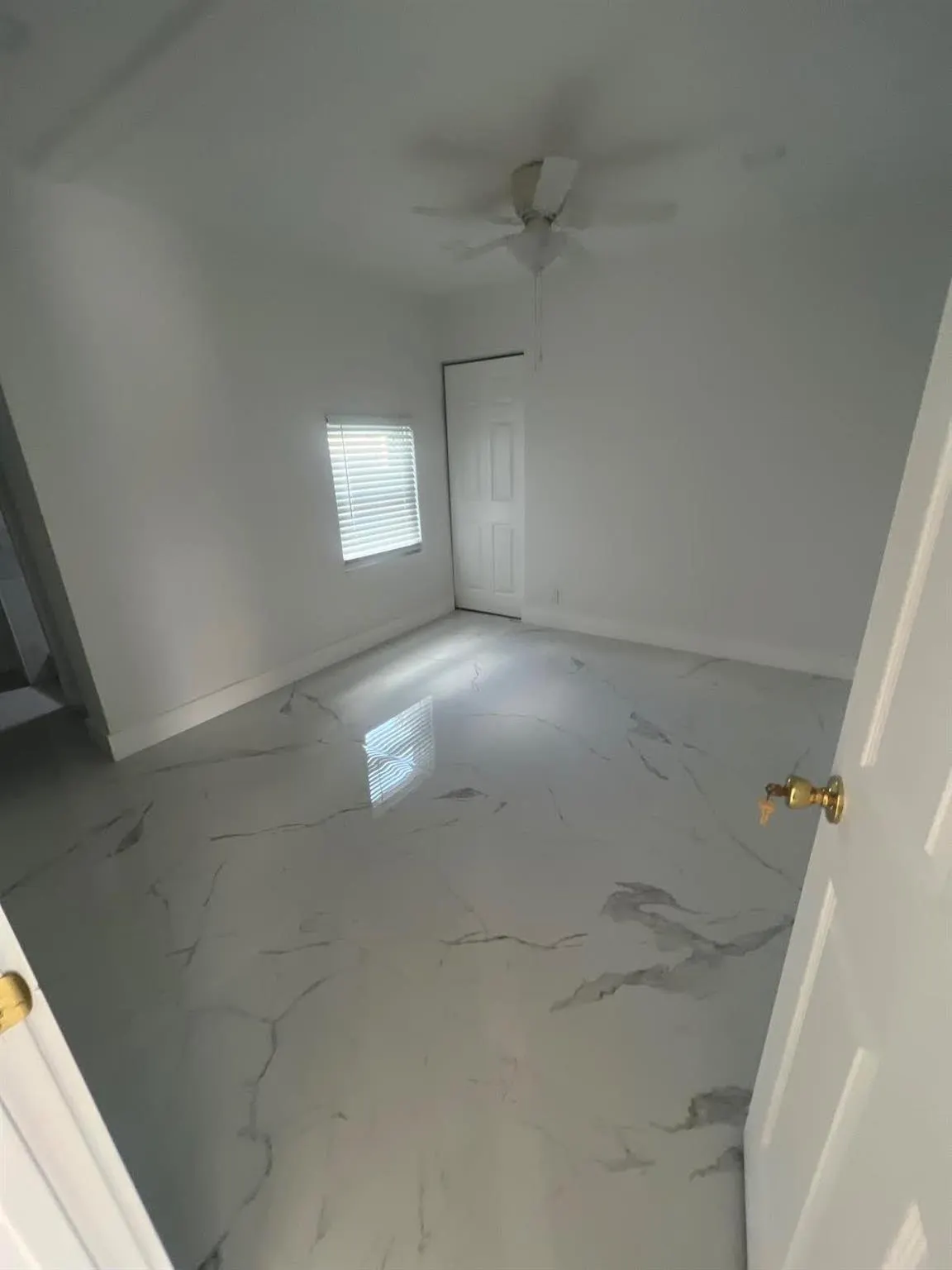 700 NW 3rd Avenue