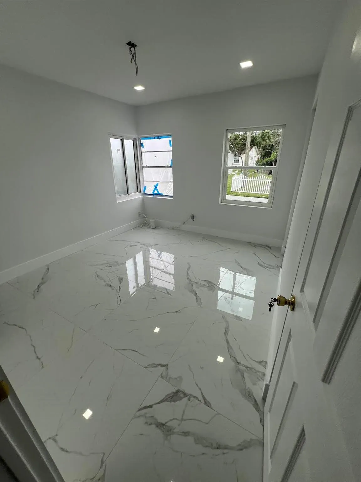 700 NW 3rd Avenue