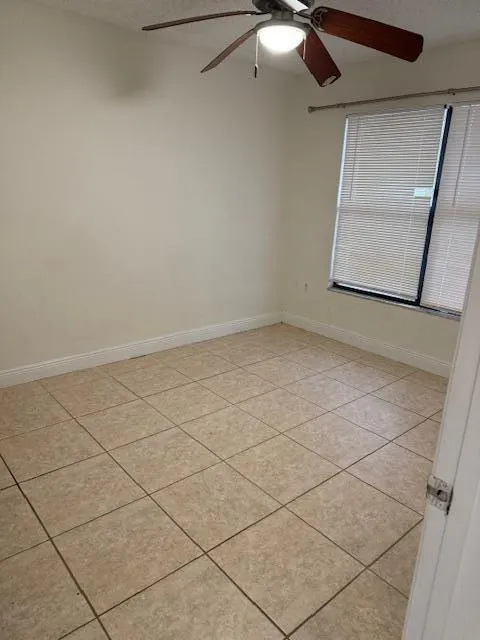 1562 Lake Crystal Drive, #E