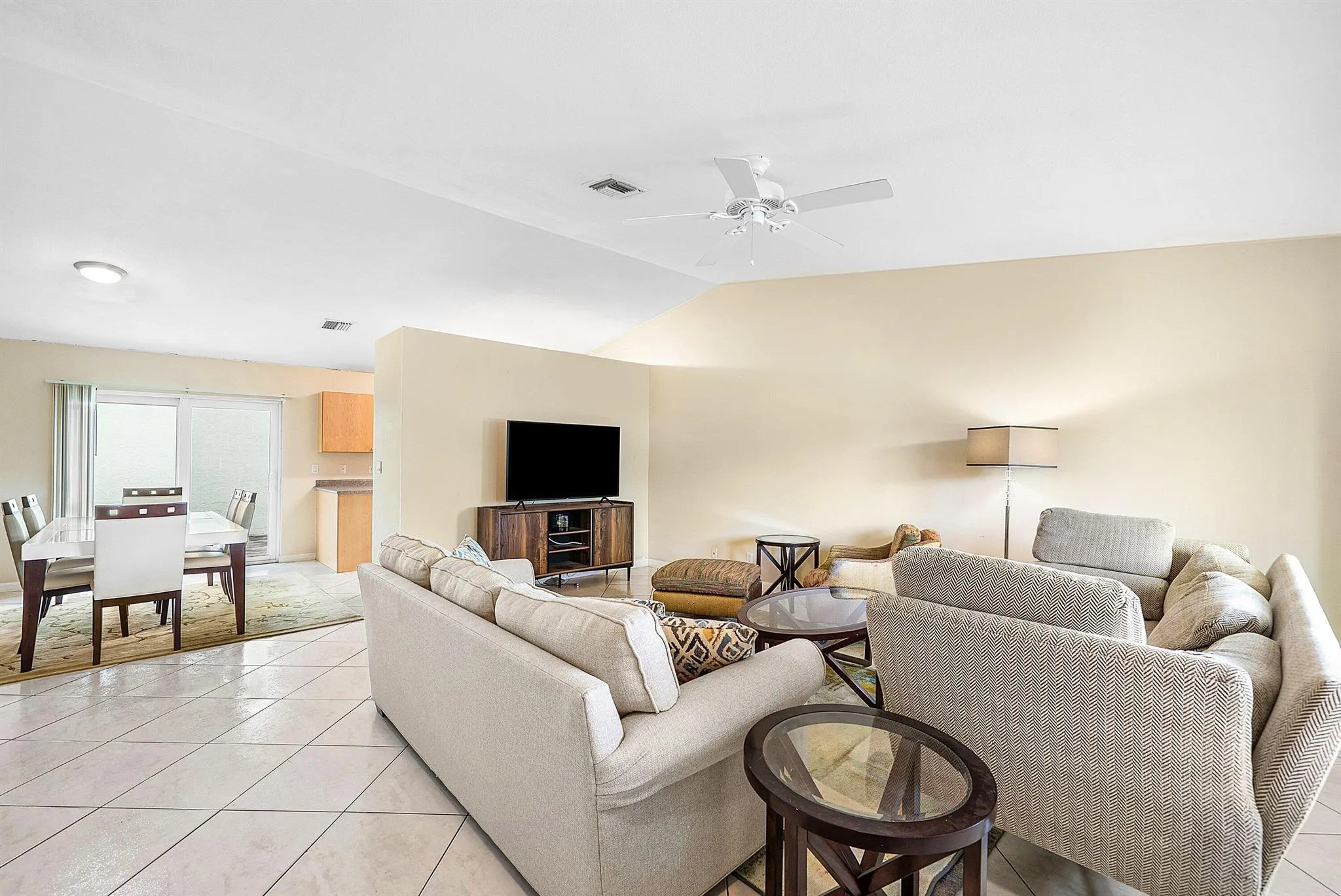 165 NW 8th Street