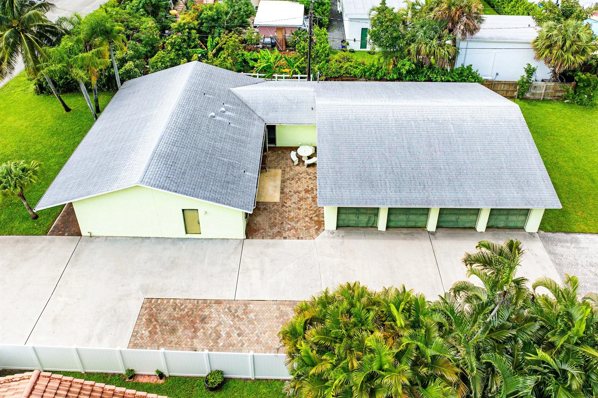 165 NW 8th Street