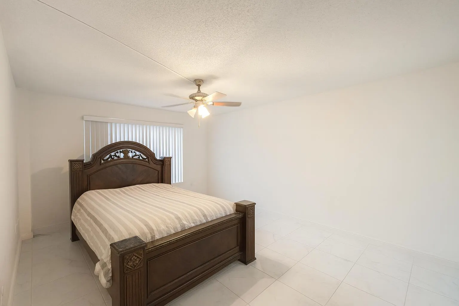 4174 Inverrary Drive, #102