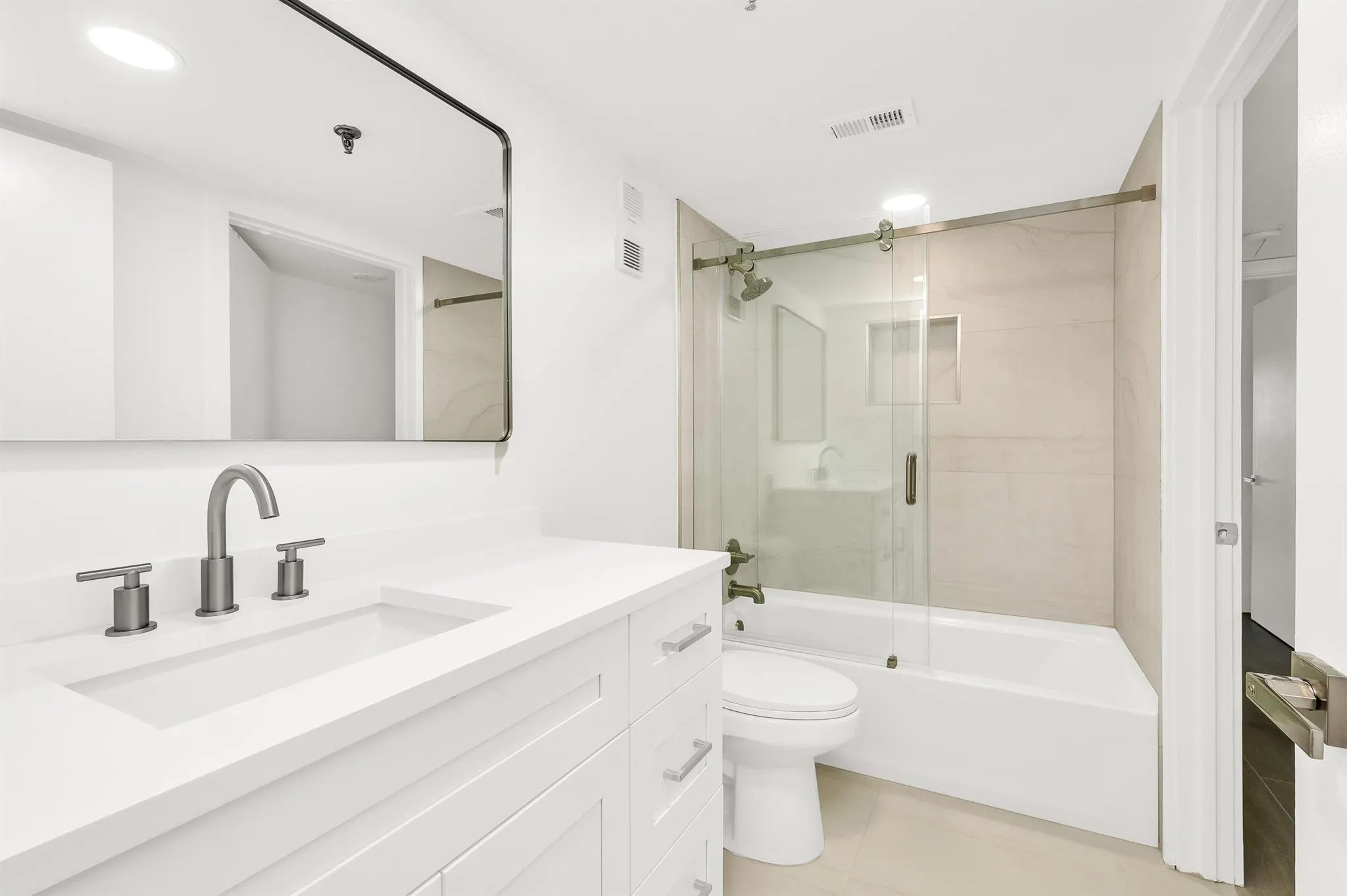 7290 Kinghurst Drive, #102