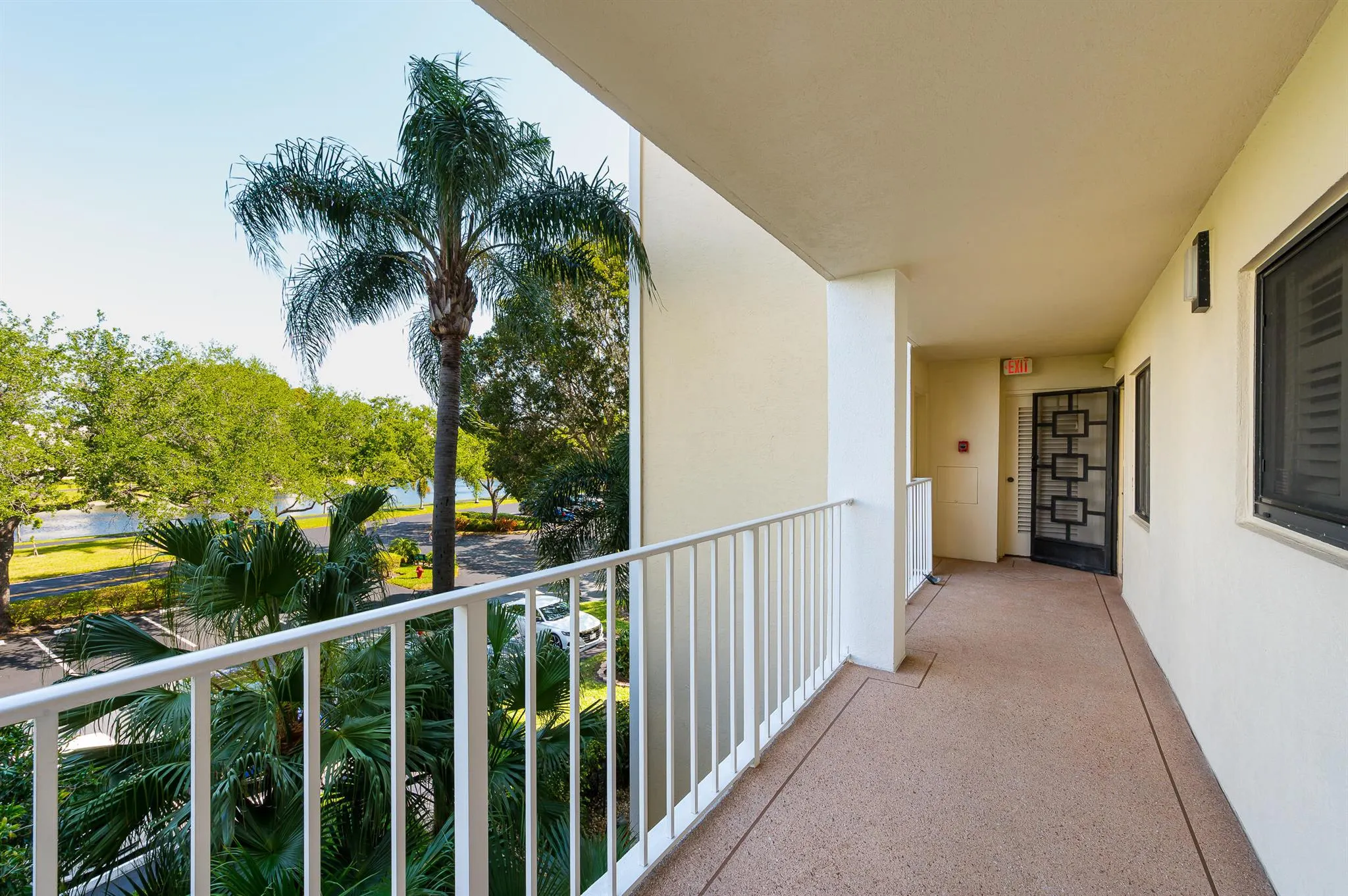 7290 Kinghurst Drive, #301
