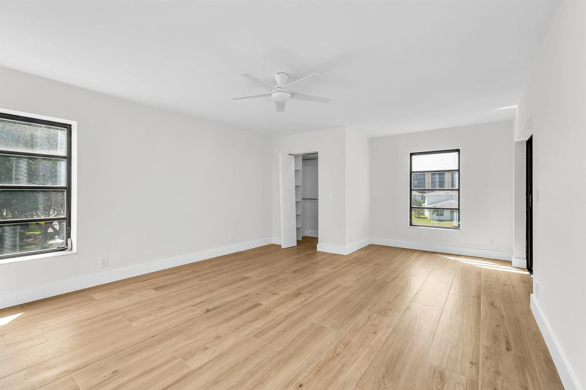7290 Kinghurst Drive, #301