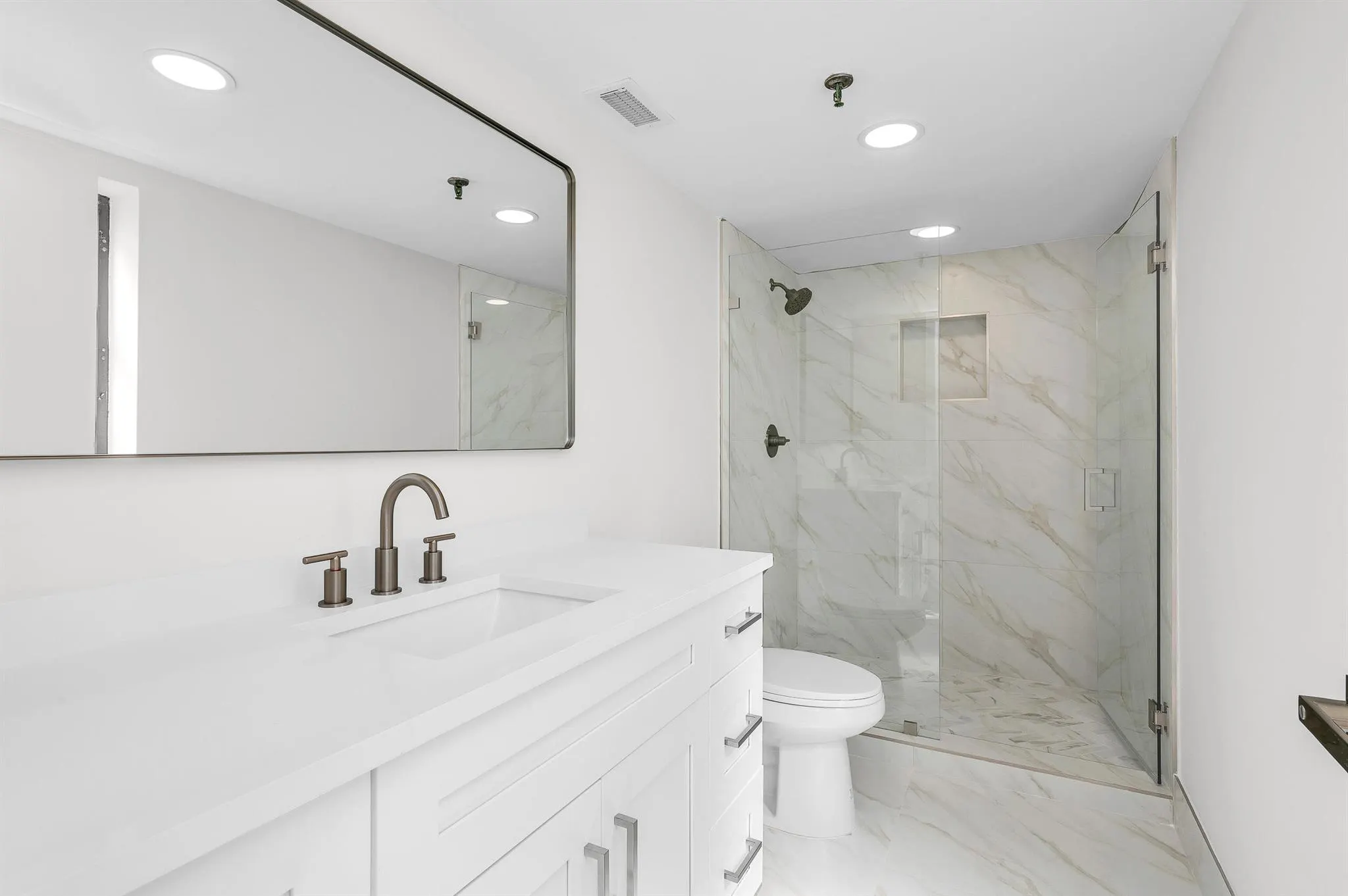 7290 Kinghurst Drive, #301