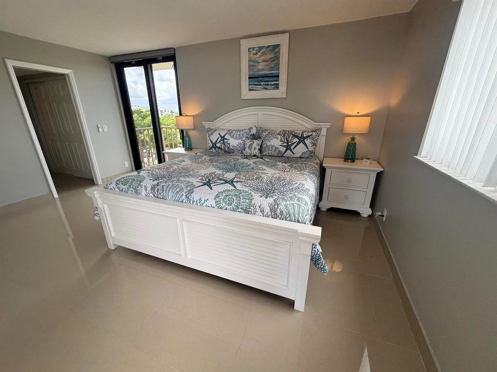 1202 S Lake Drive, #501
