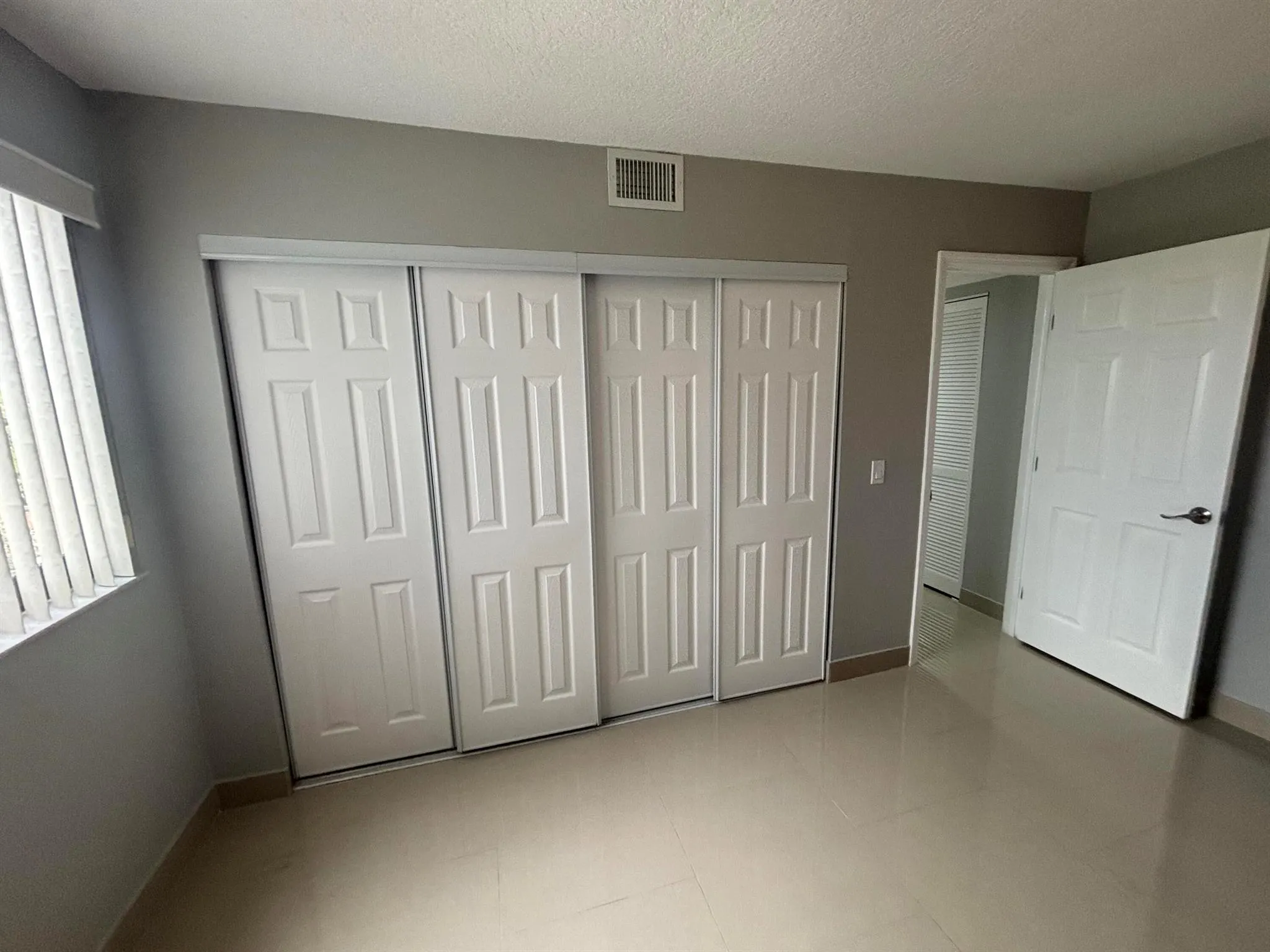 1202 S Lake Drive, #501