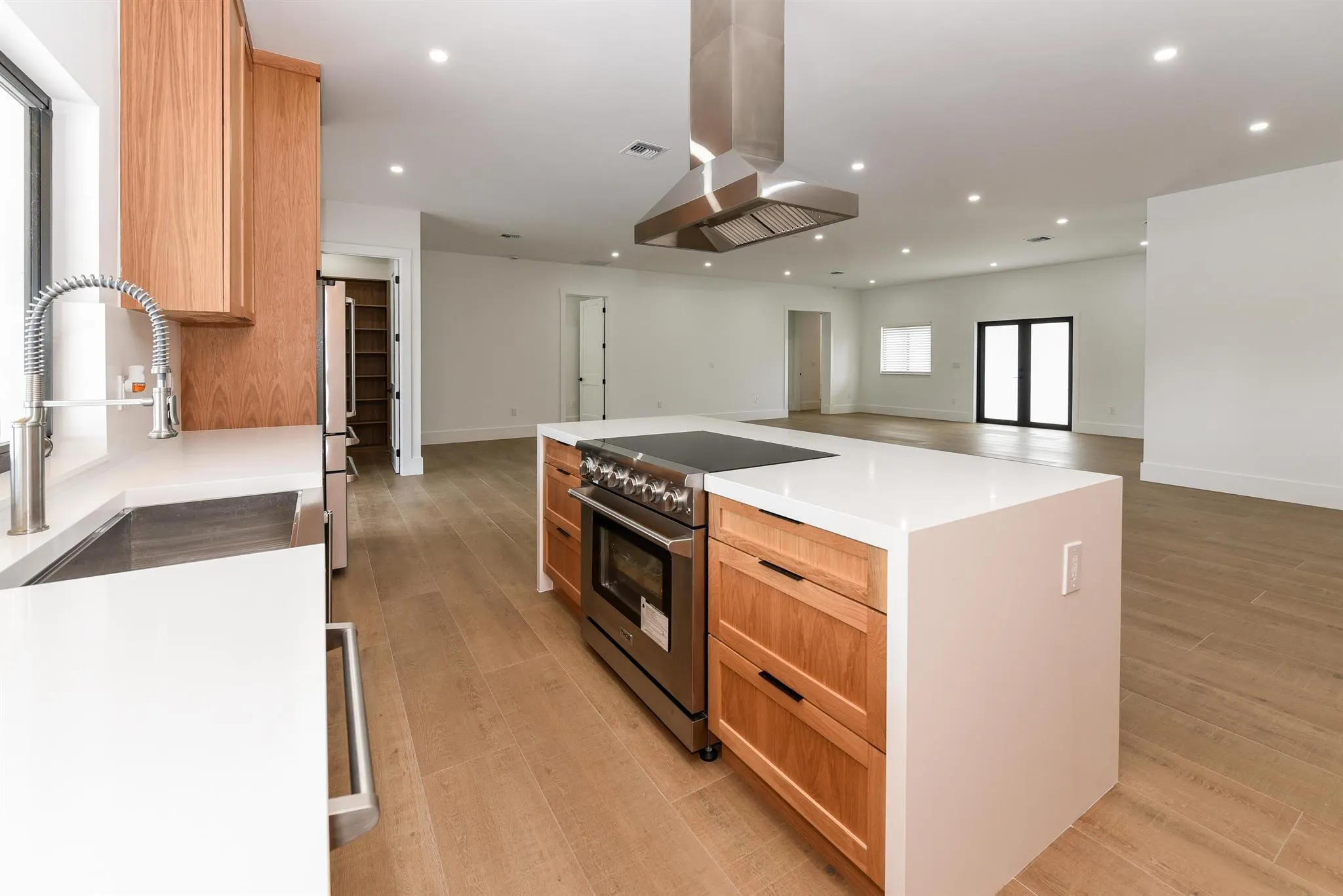 11145 68th Street N