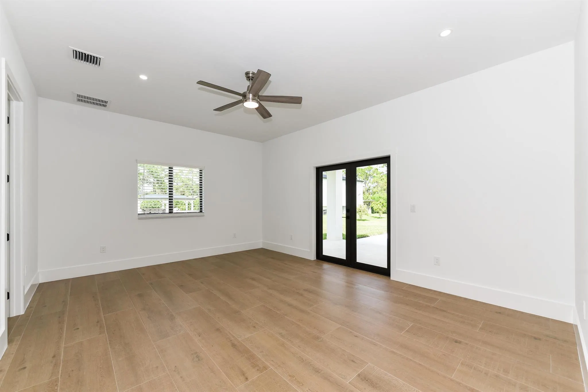 11145 68th Street N