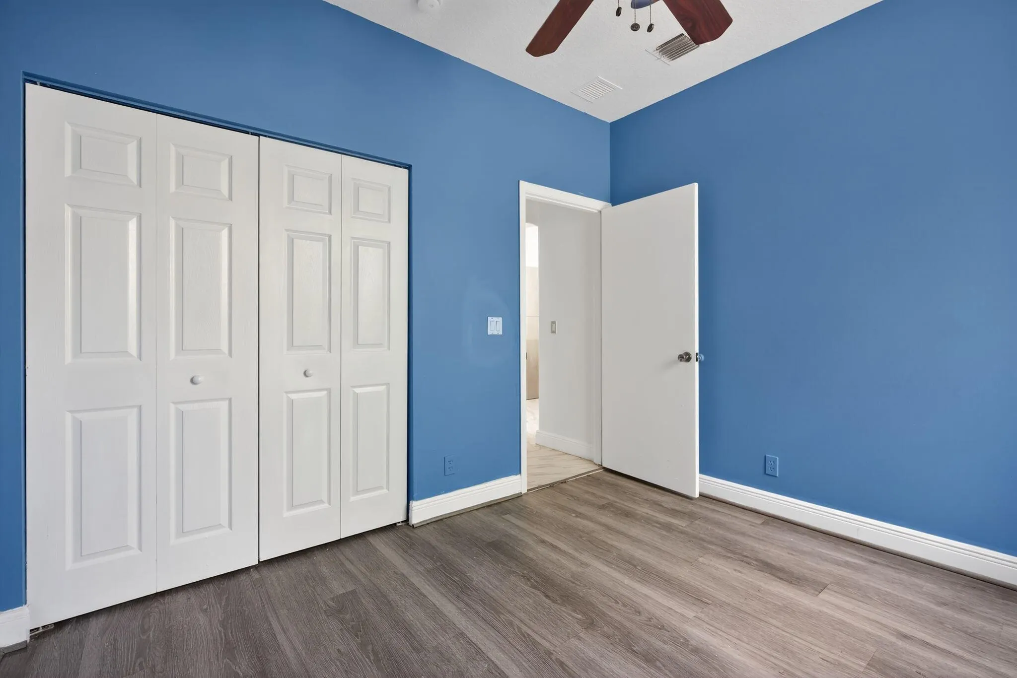 4083 Lake Tahoe Circle