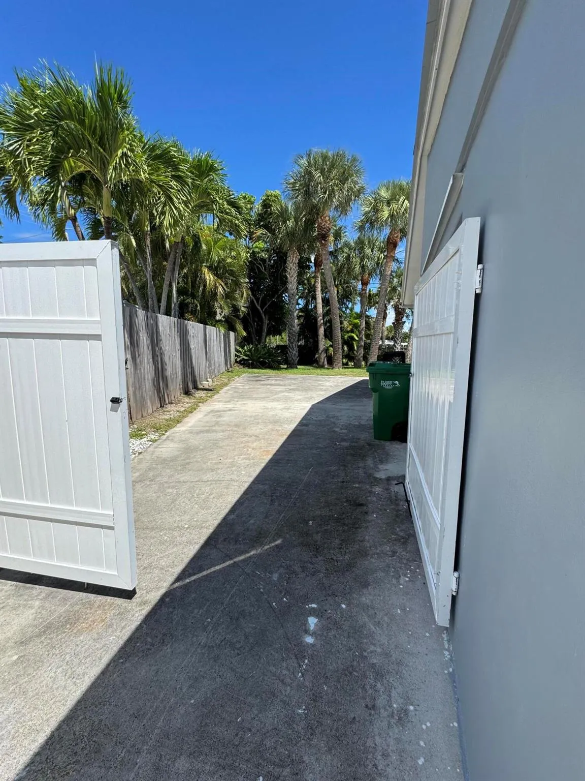 110 N Las Olas Drive