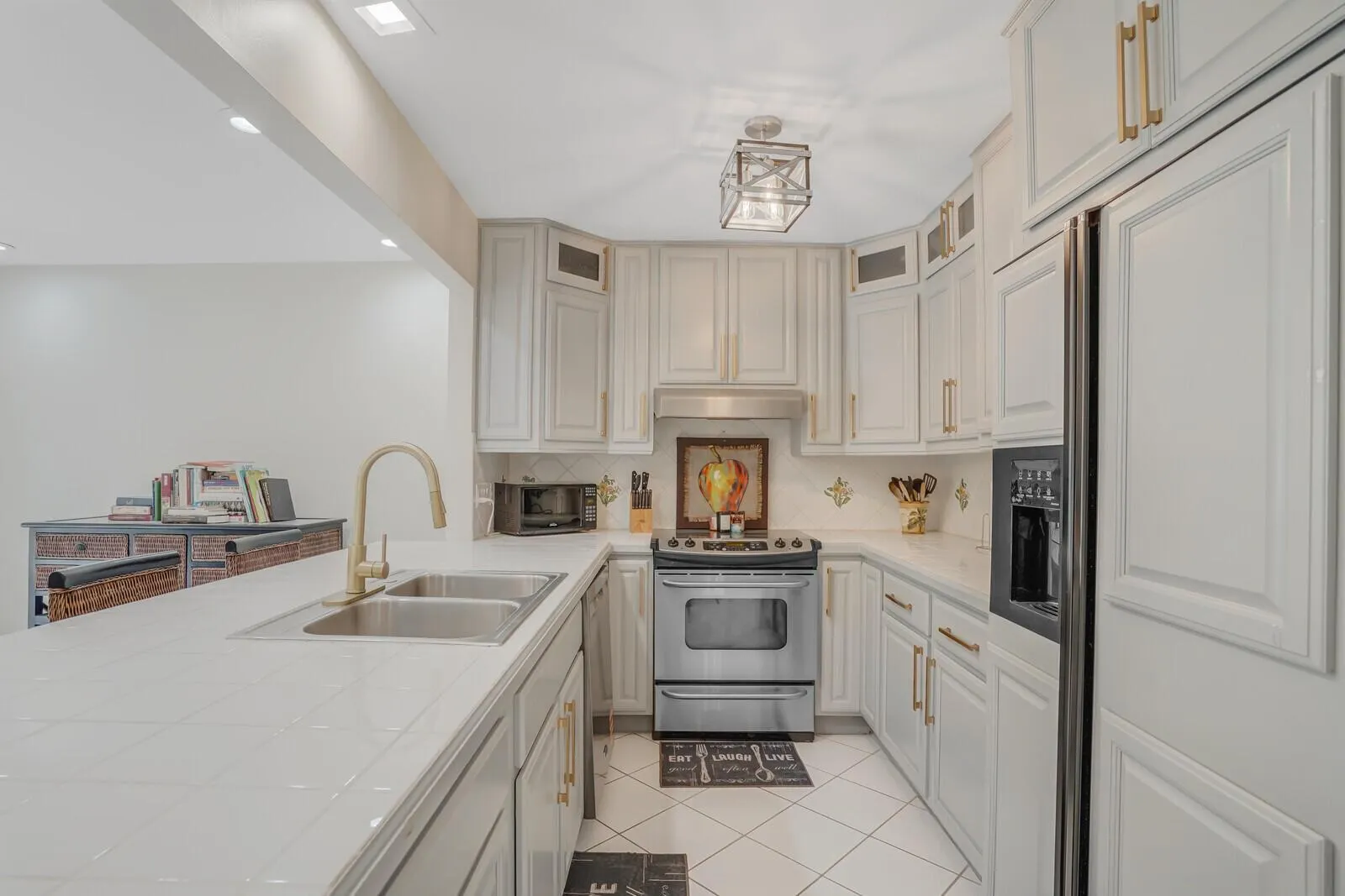 584 SE 20th Avenue, #2