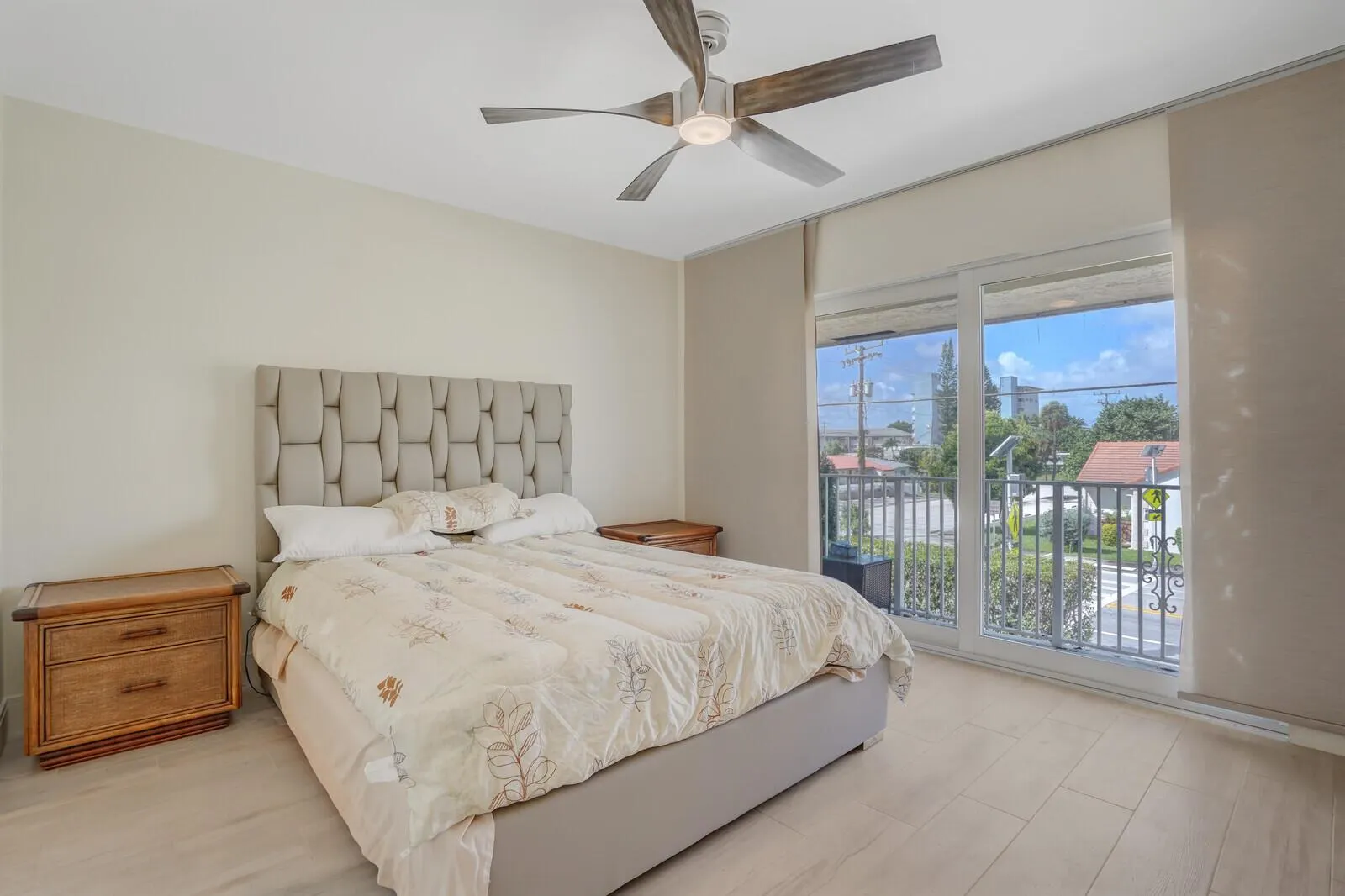 584 SE 20th Avenue, #2