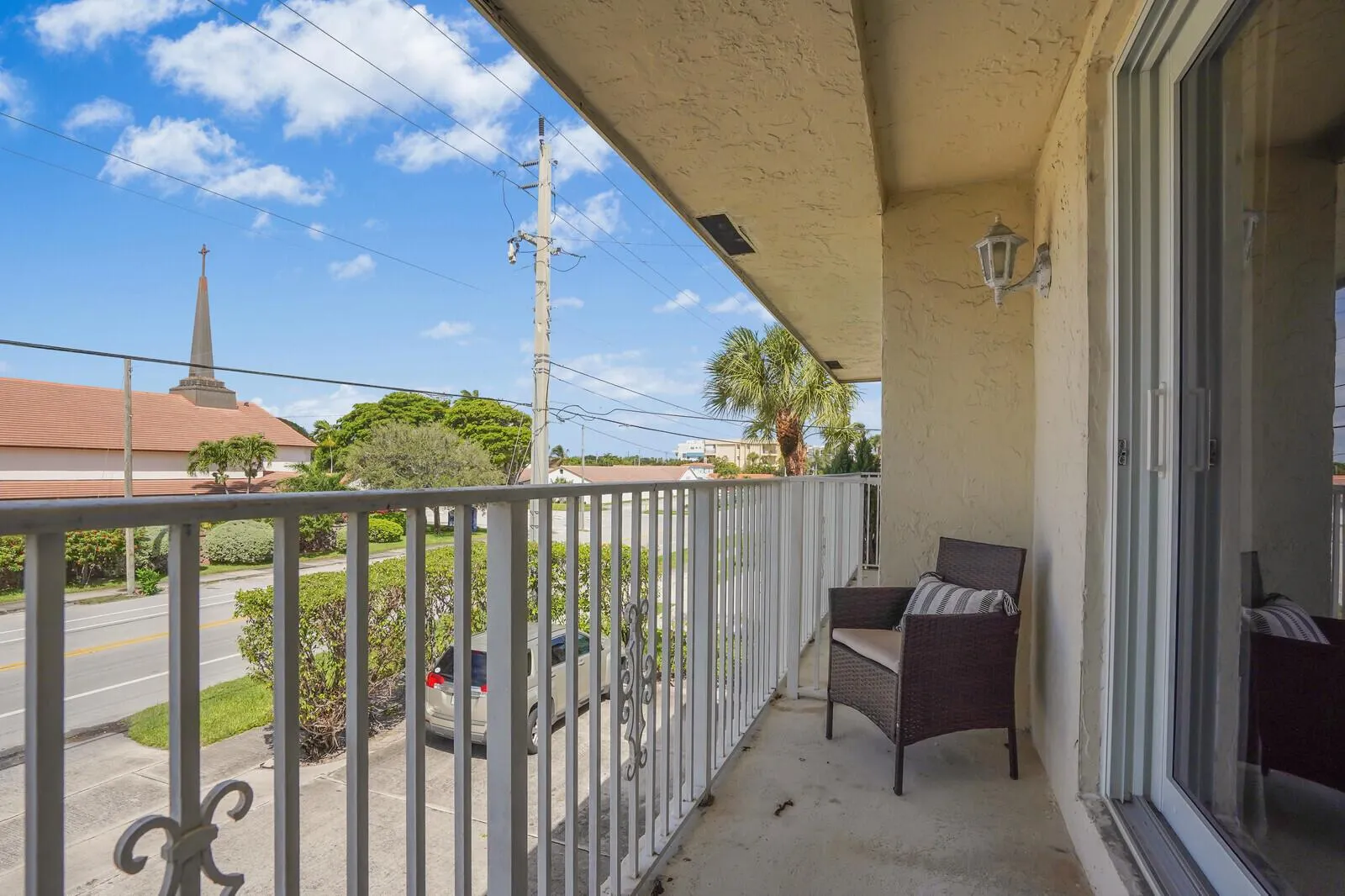 584 SE 20th Avenue, #2