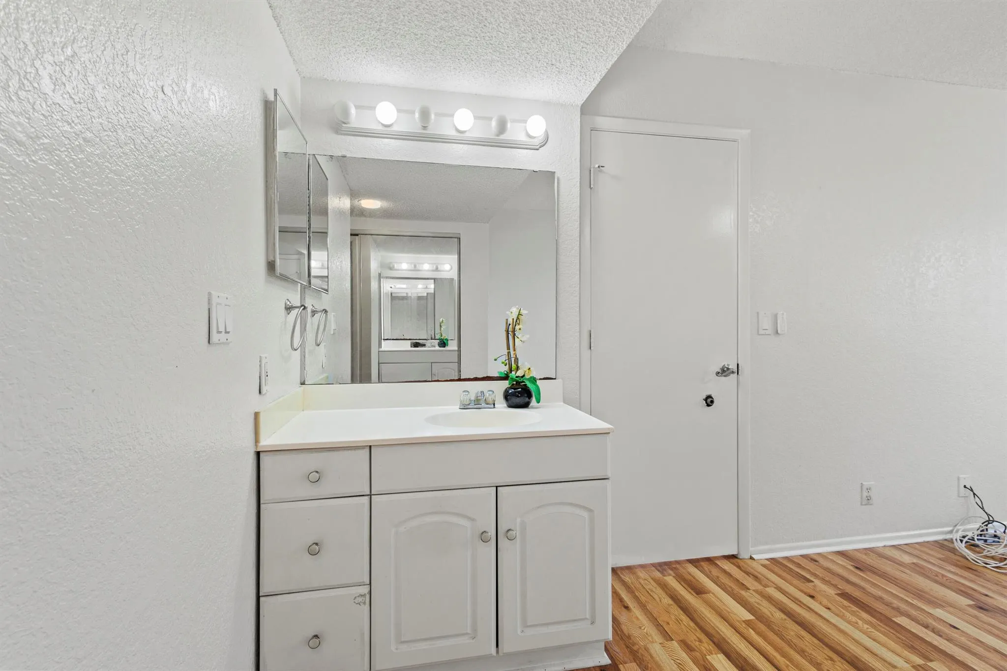 1507 SE Royal Green Circle, #T203