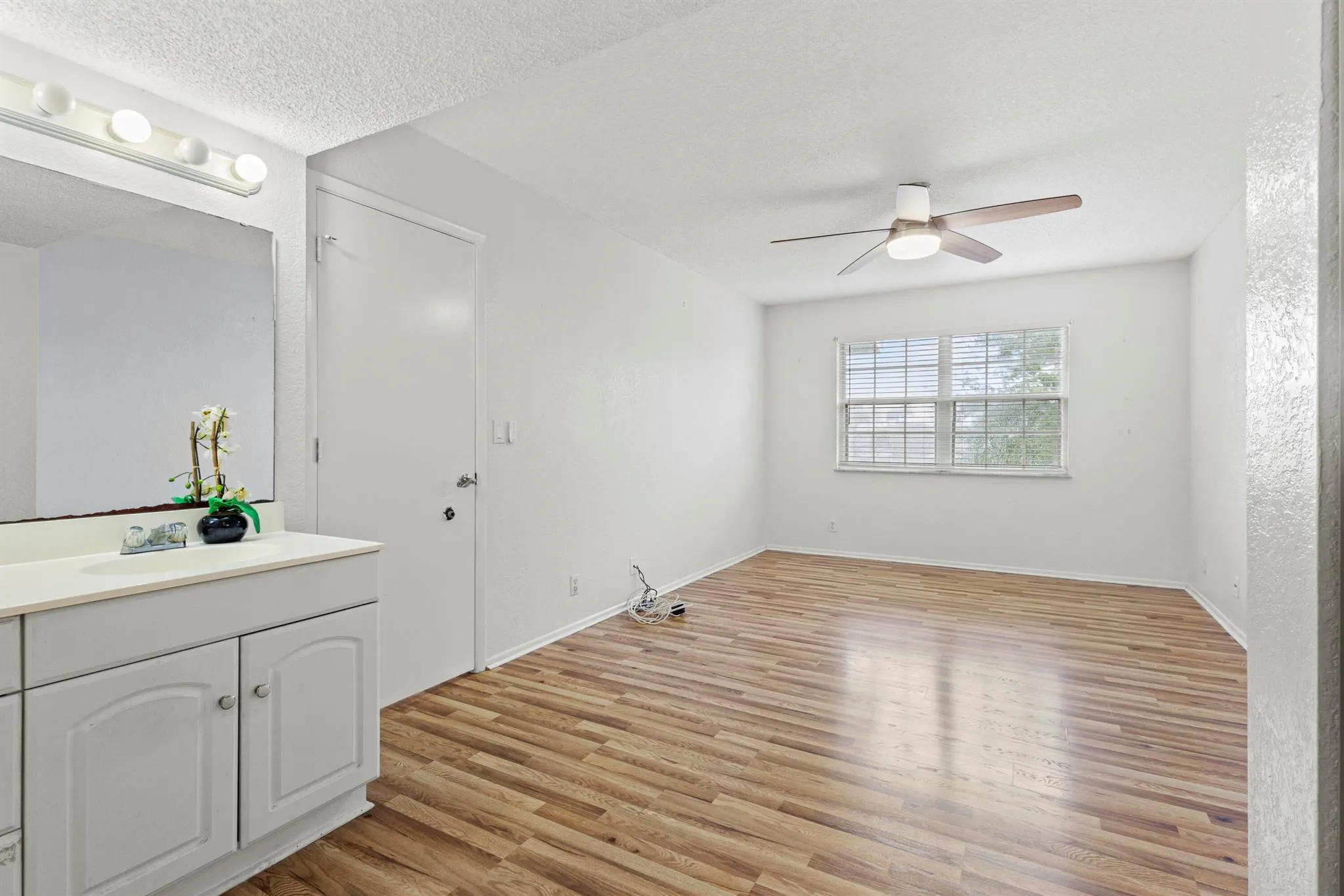 1507 SE Royal Green Circle, #T203