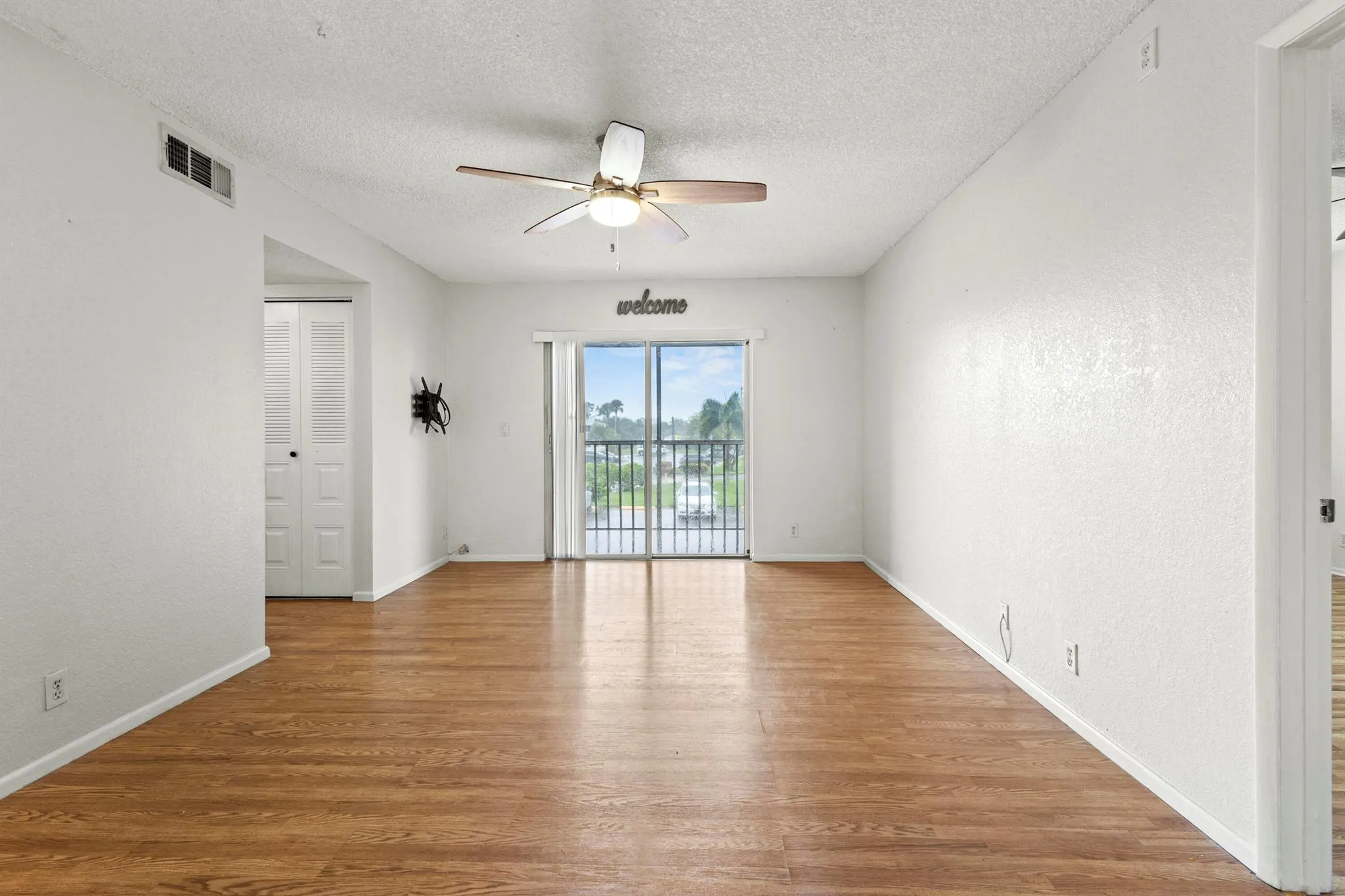 1507 SE Royal Green Circle, #T203
