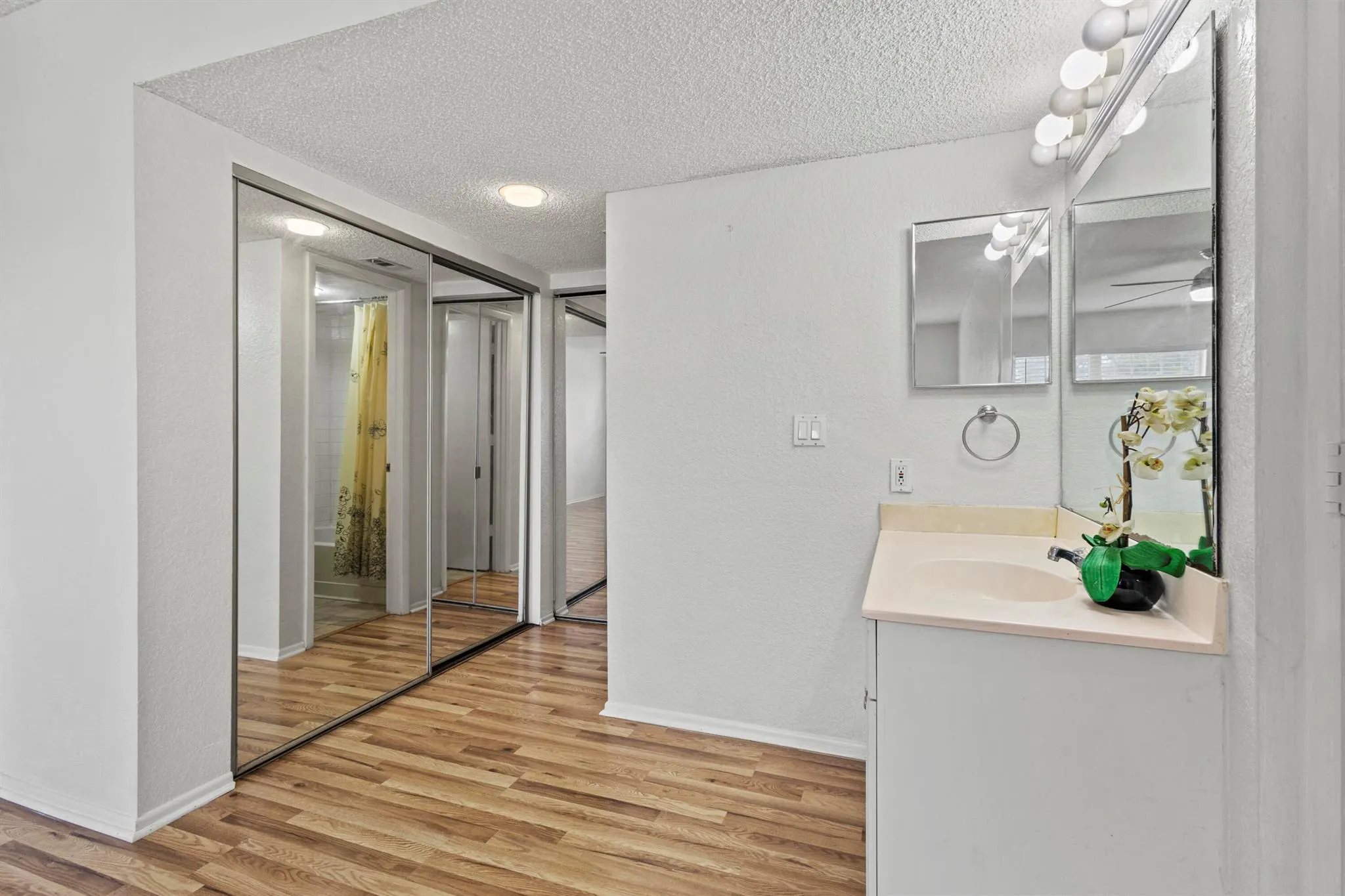 1507 SE Royal Green Circle, #T203