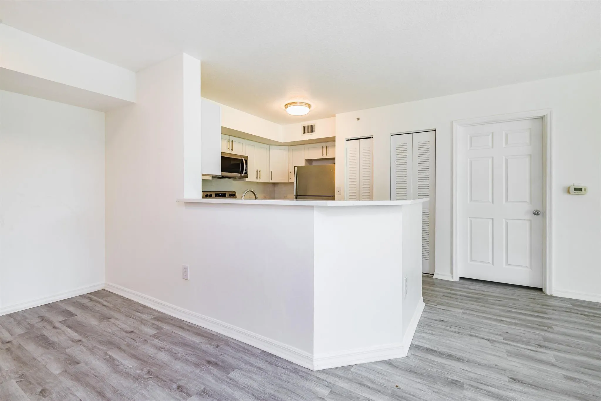 602 Villa Circle