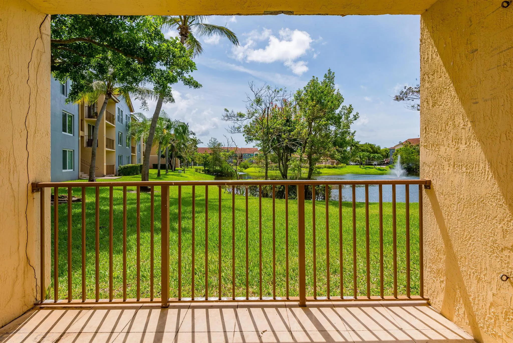 602 Villa Circle