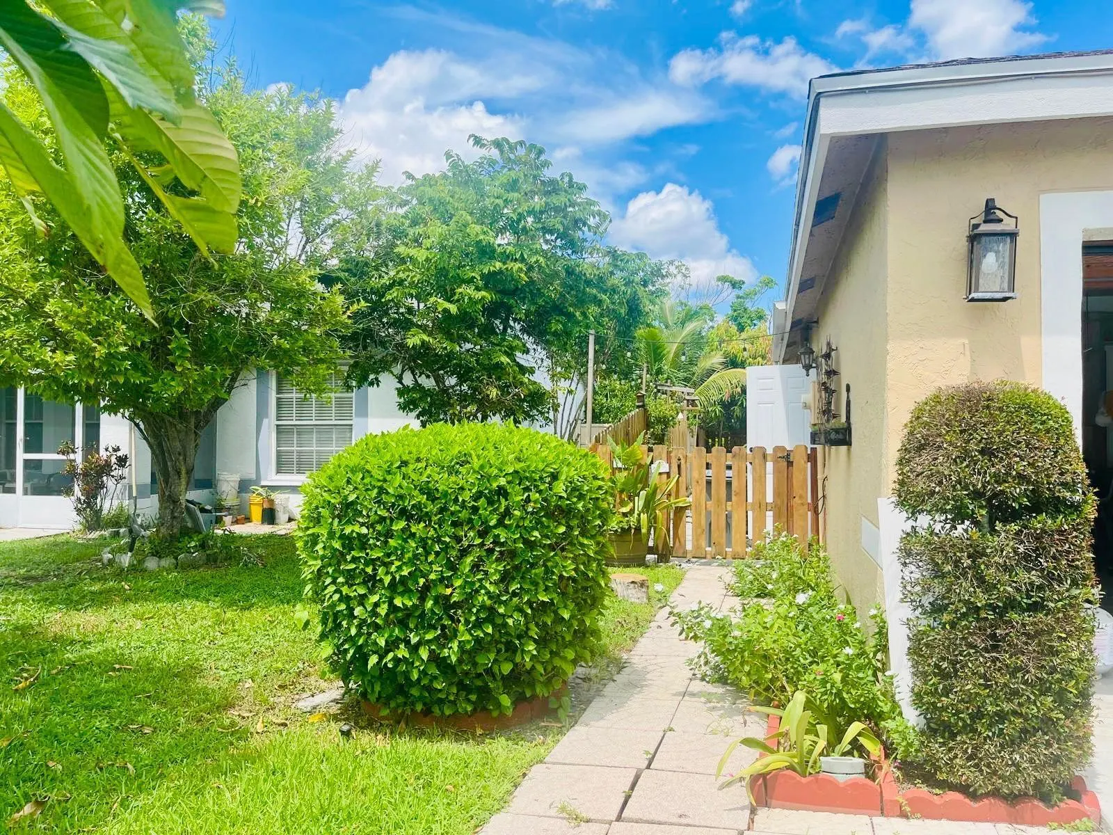 6817 Barnwell Drive