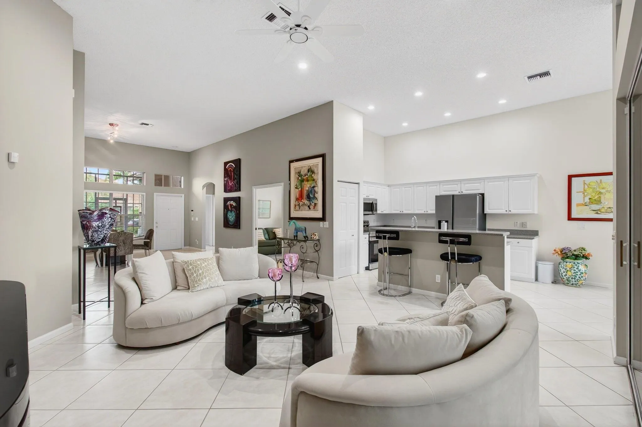 6886 Swansea Lane