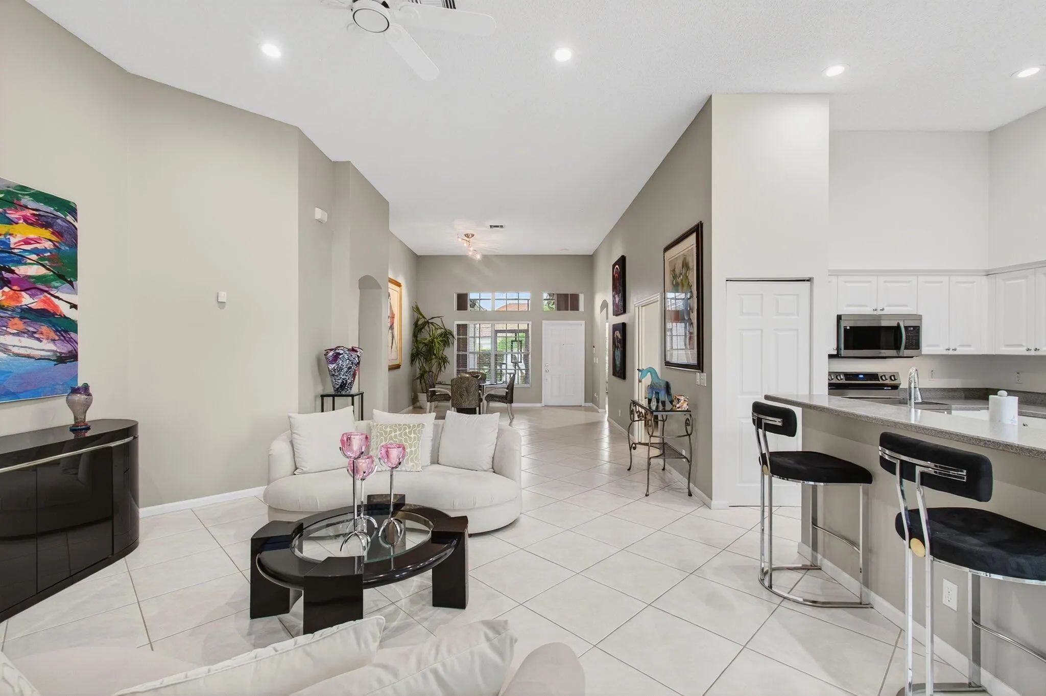 6886 Swansea Lane