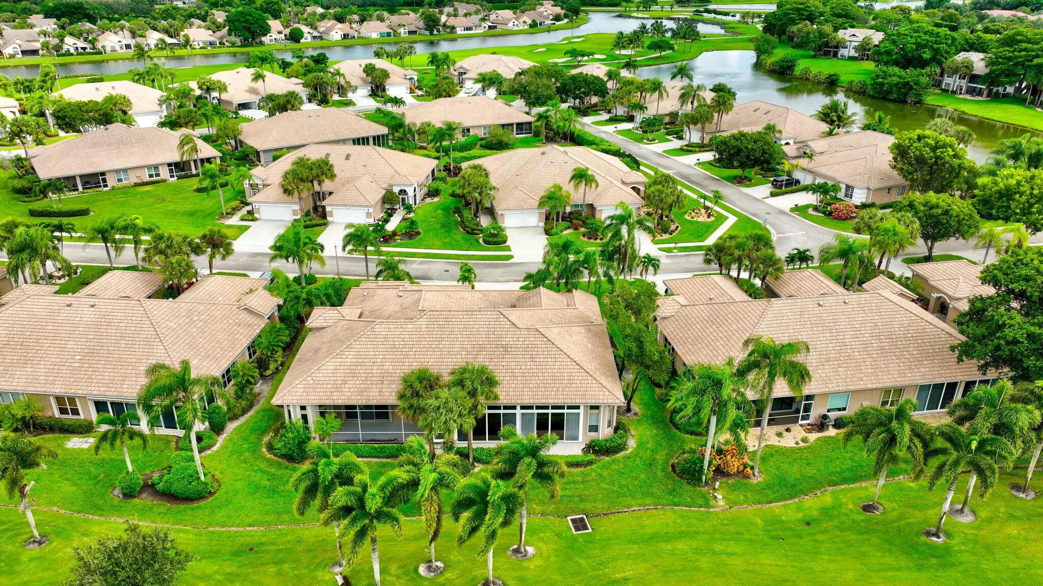 6886 Swansea Lane