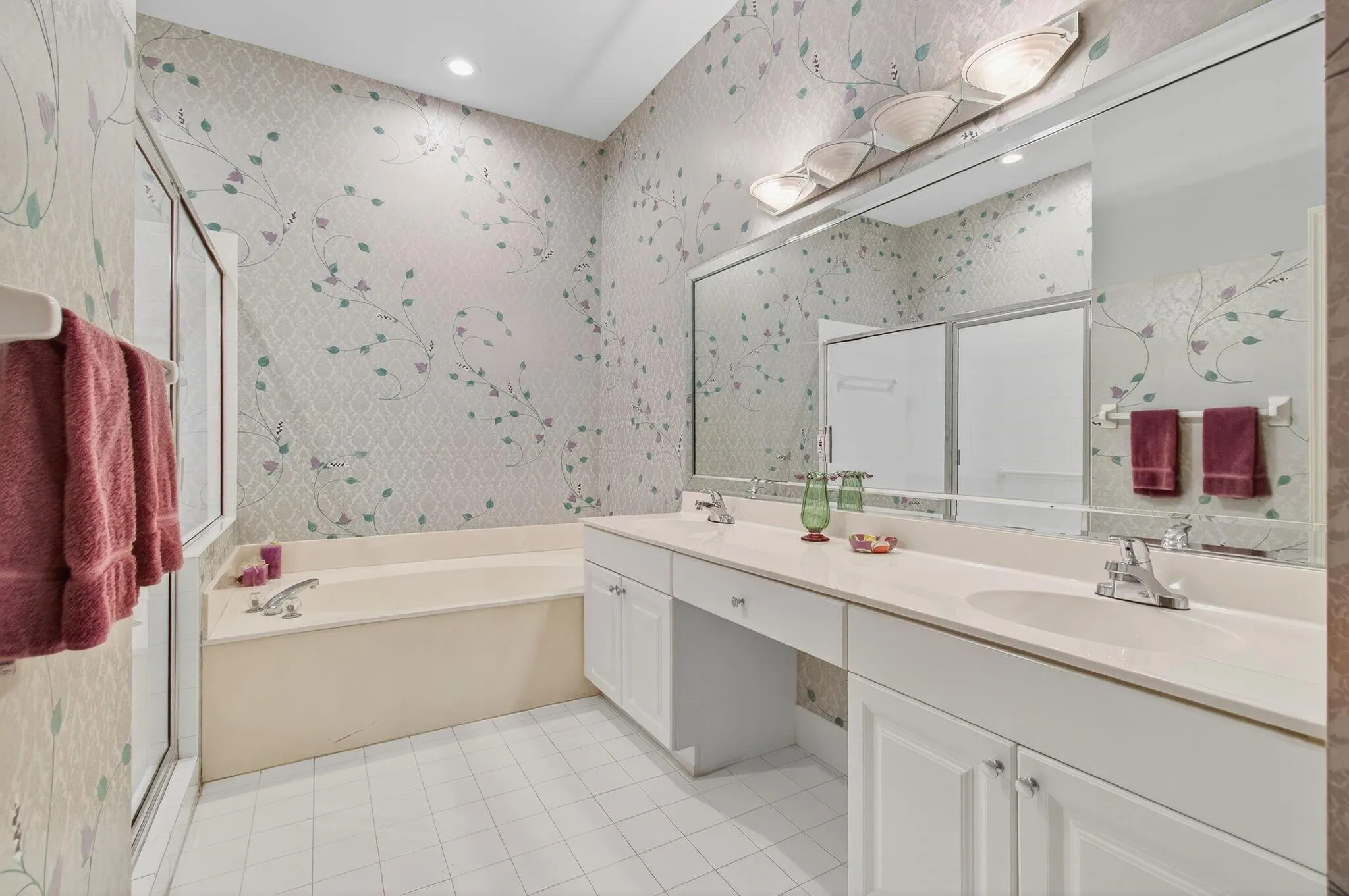 6886 Swansea Lane
