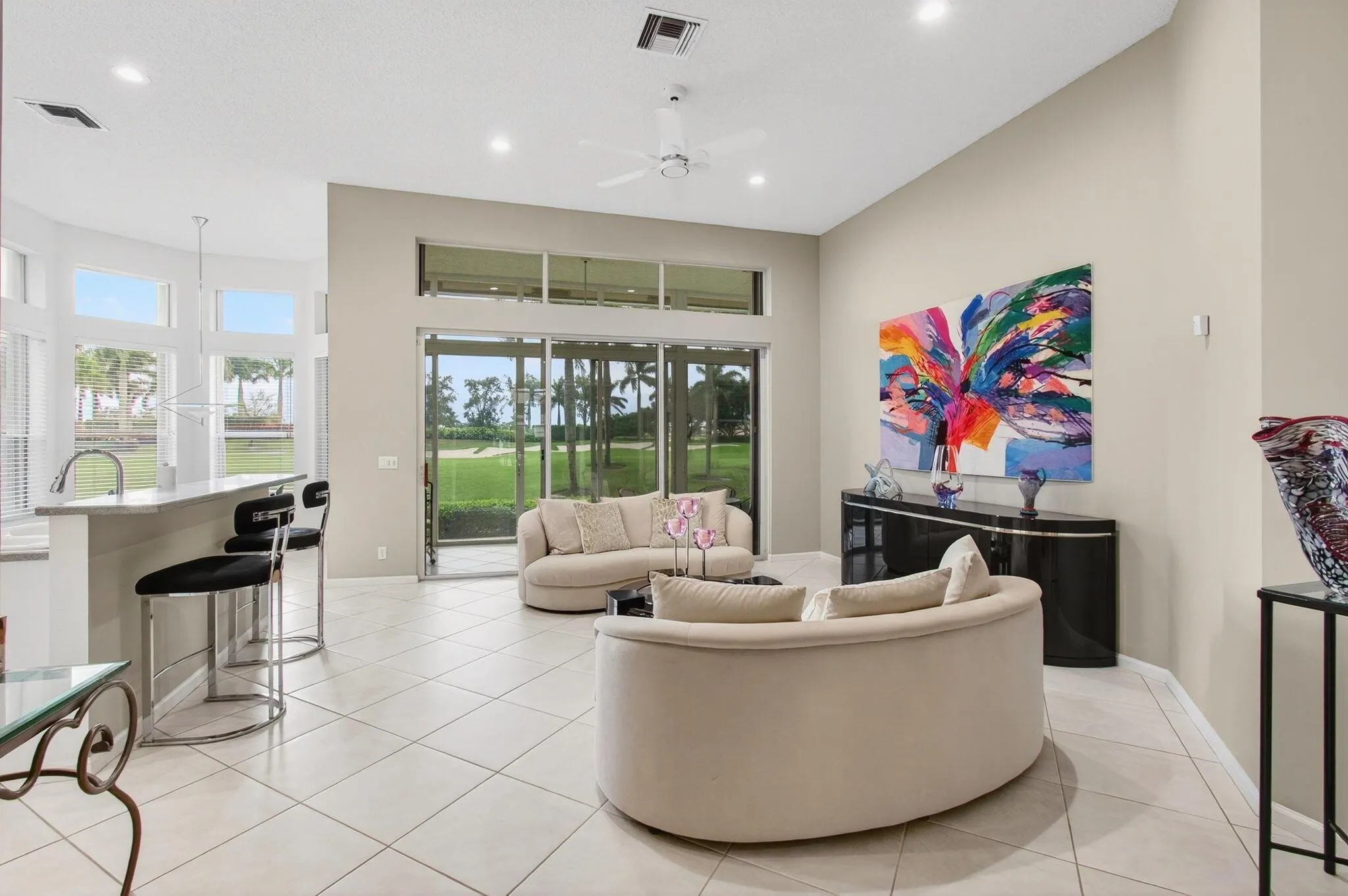 6886 Swansea Lane