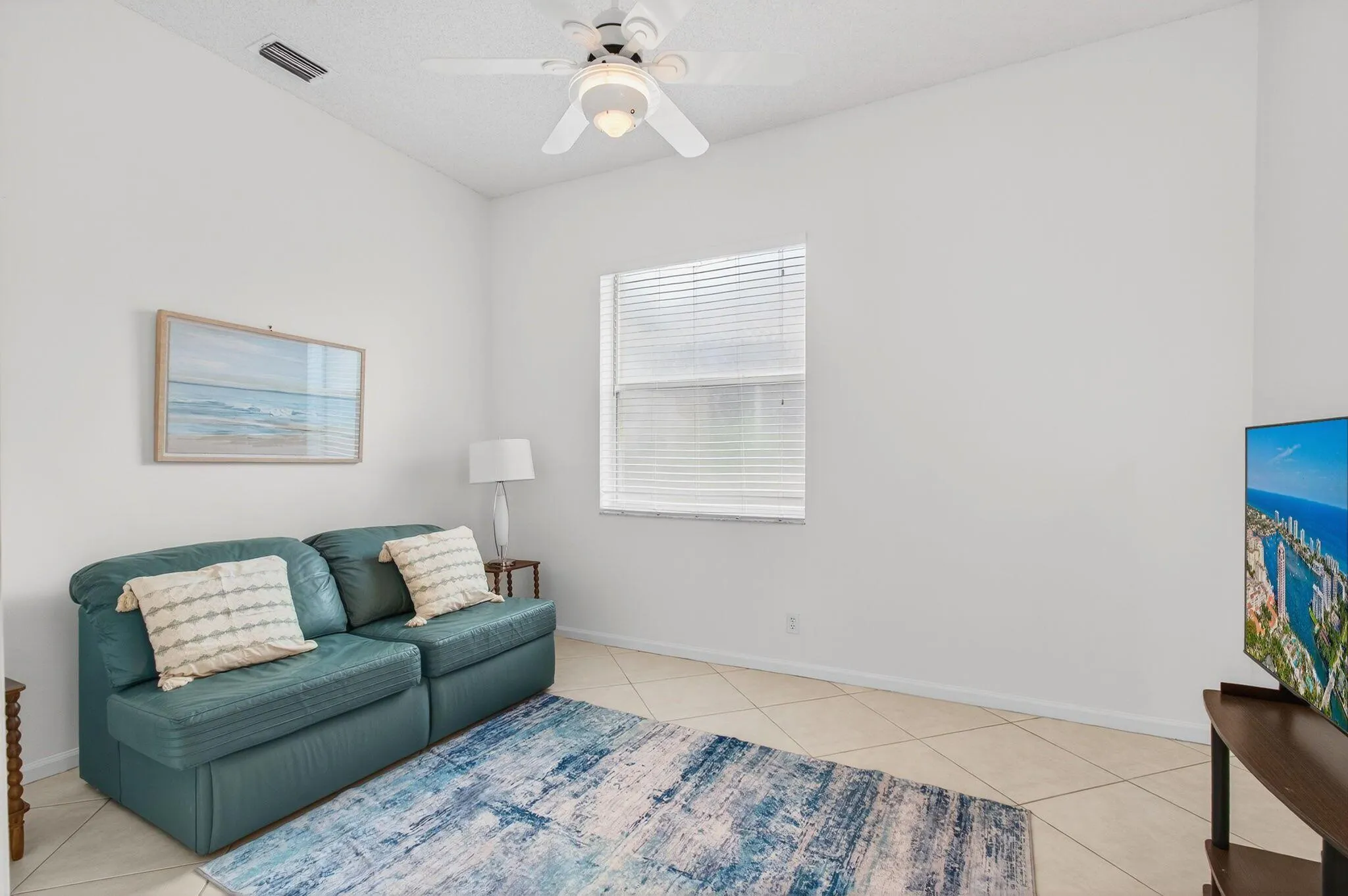 6886 Swansea Lane