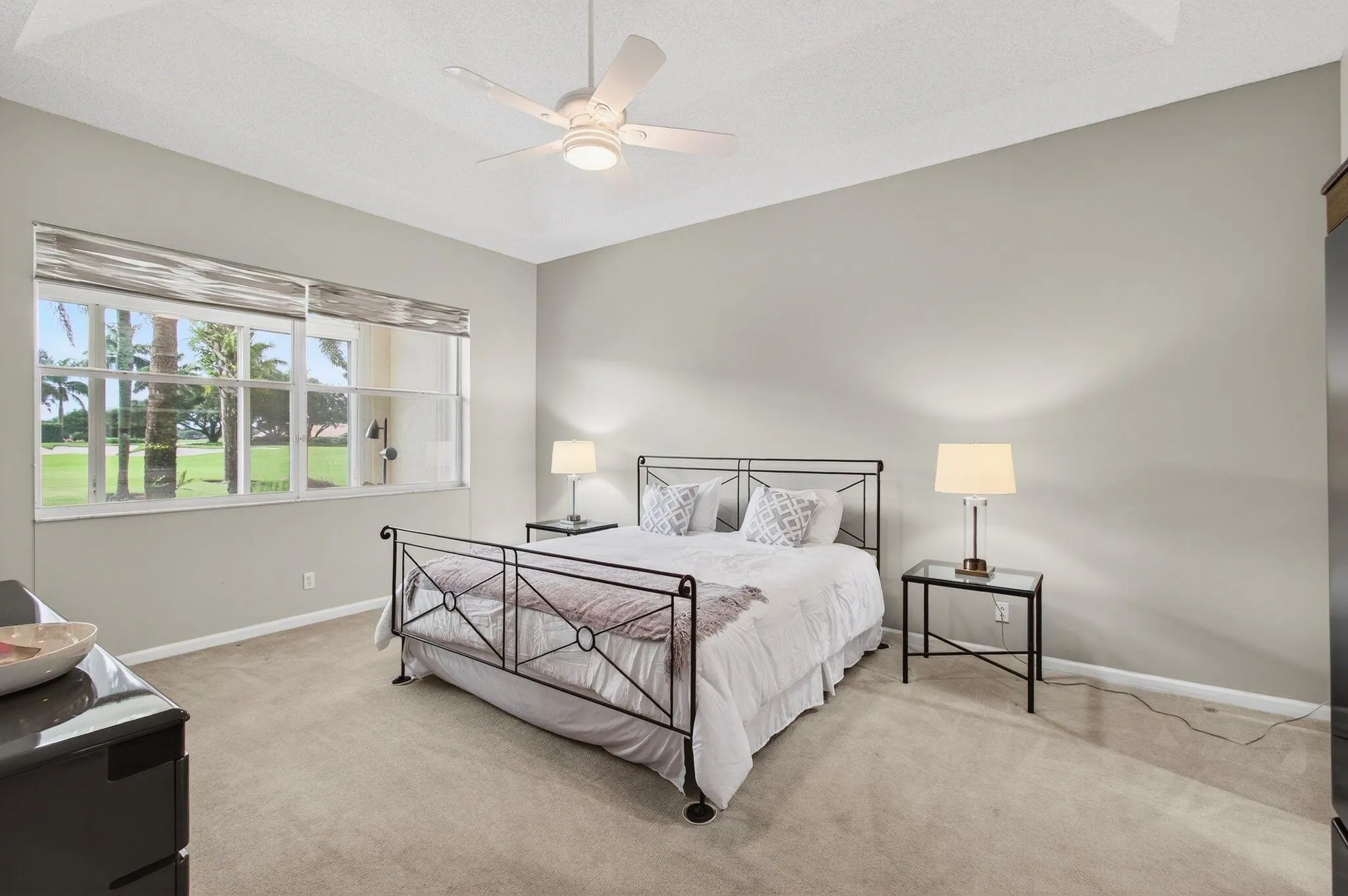 6886 Swansea Lane